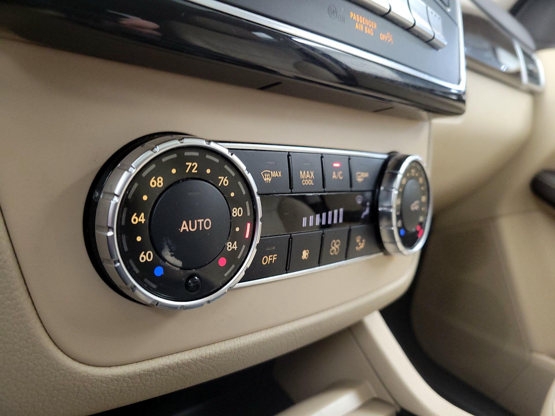 Thumbnail: 2016 Mercedes-Benz GLE - 17