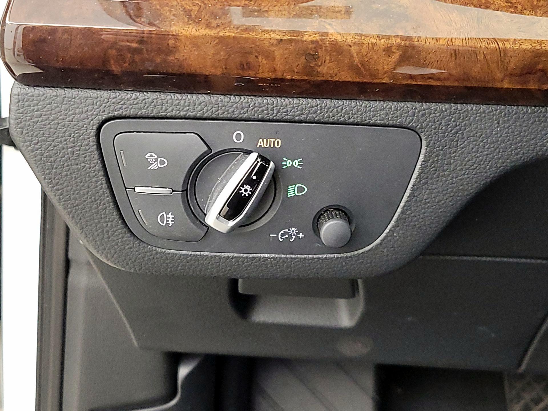 Thumbnail: 2018 Audi Q5 - 13