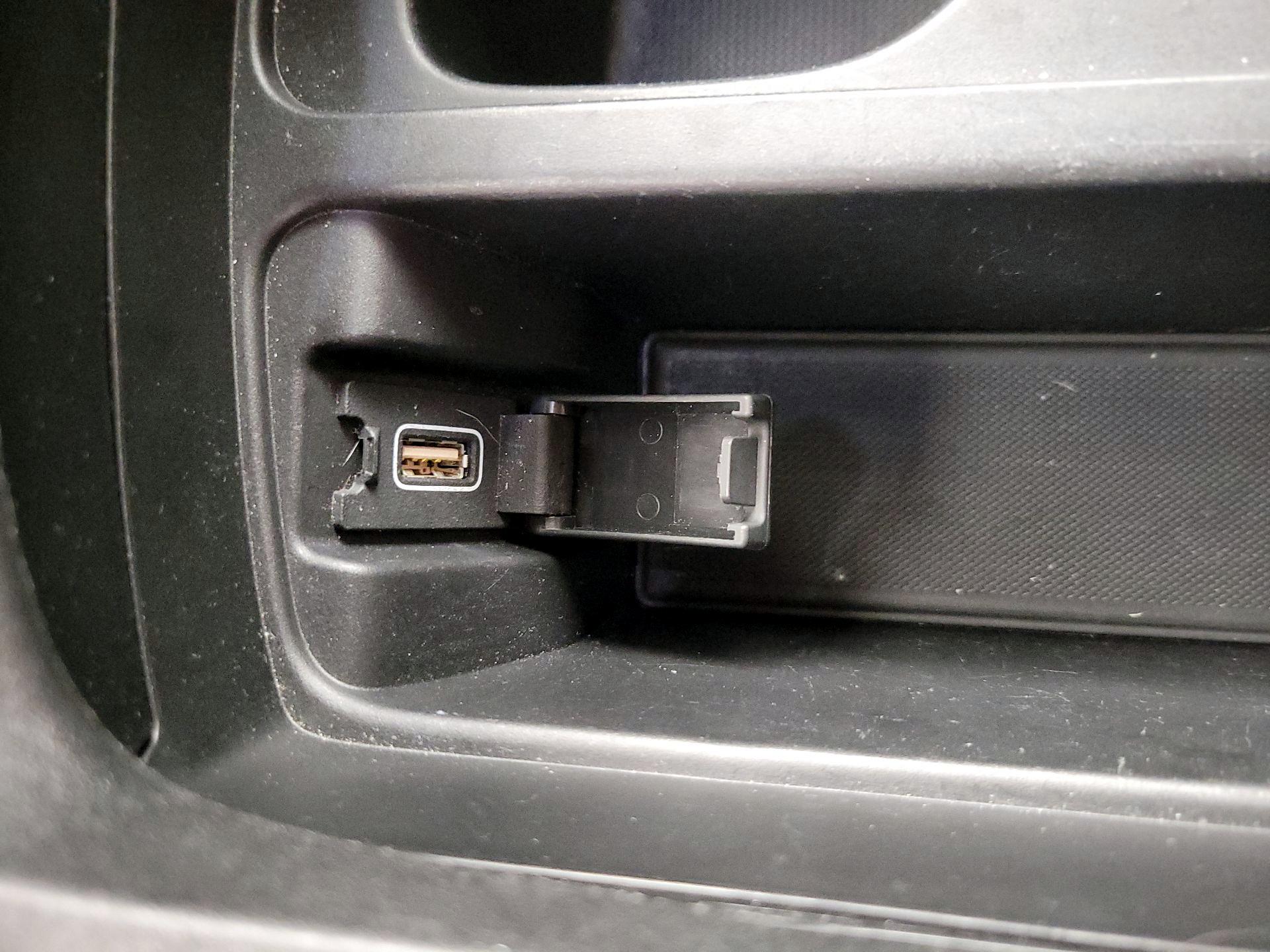 Thumbnail: 2021 Acura RDX - 19