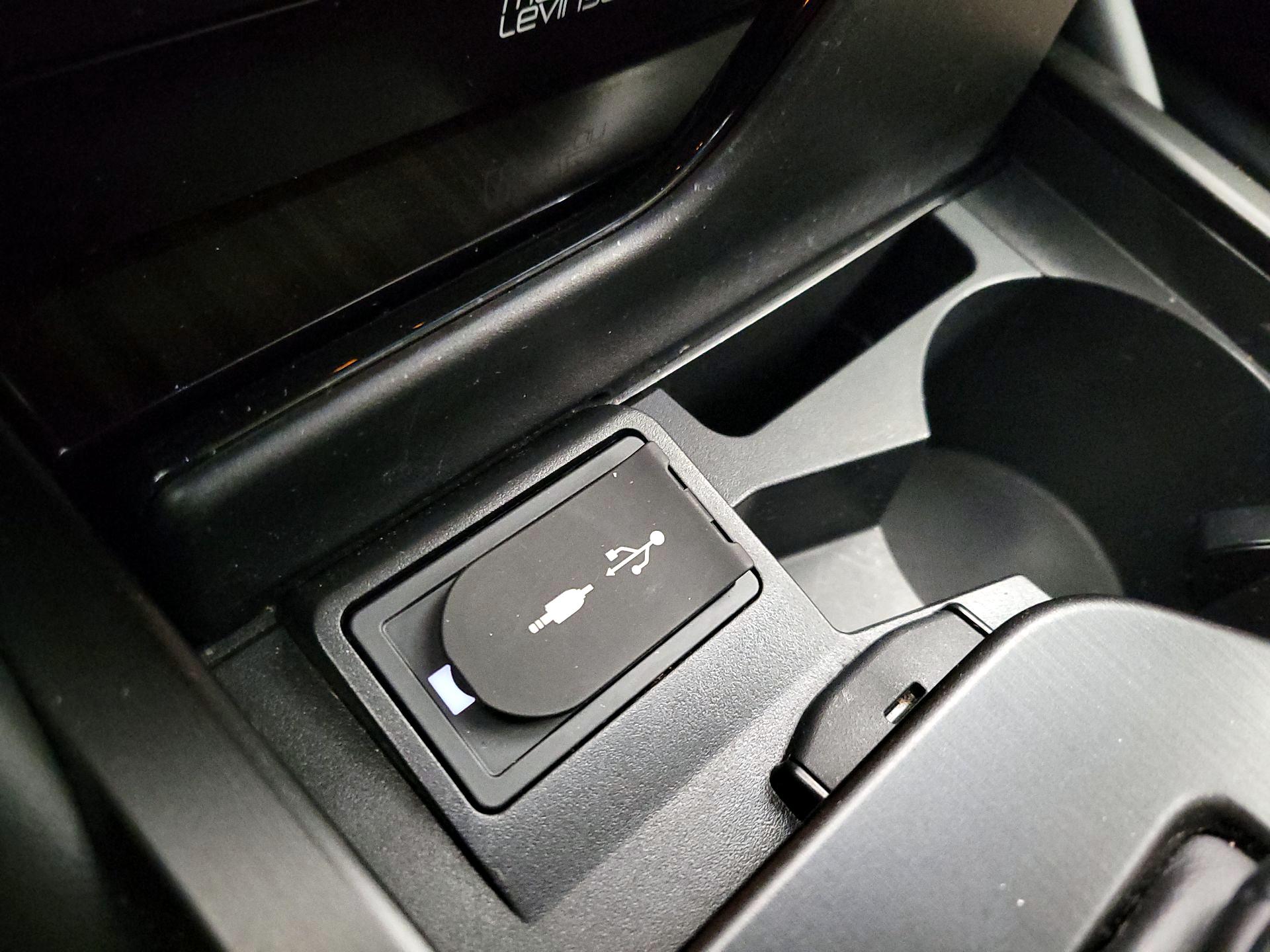 Thumbnail: 2019 Lexus ES - 19