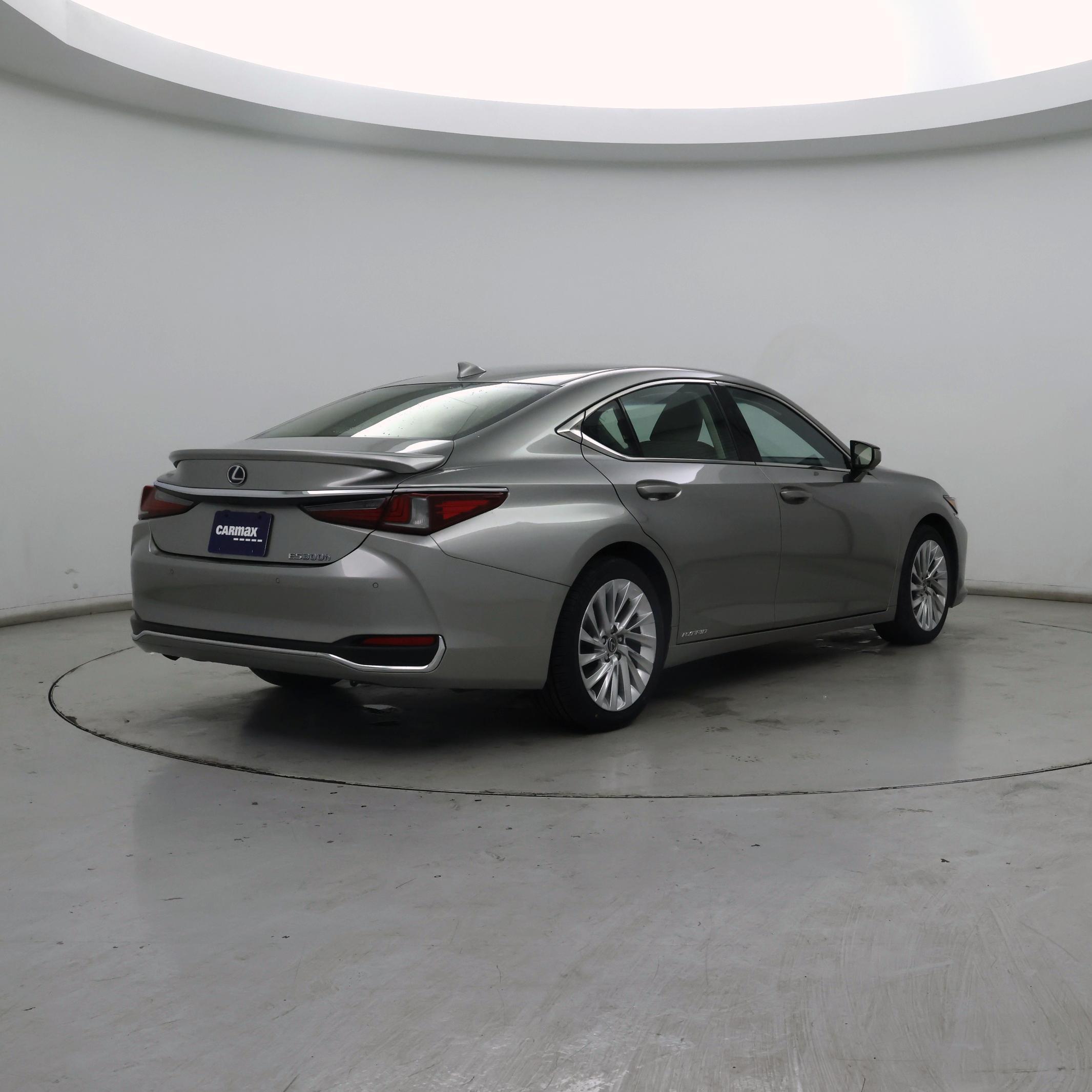 Thumbnail: 2019 Lexus ES - 8