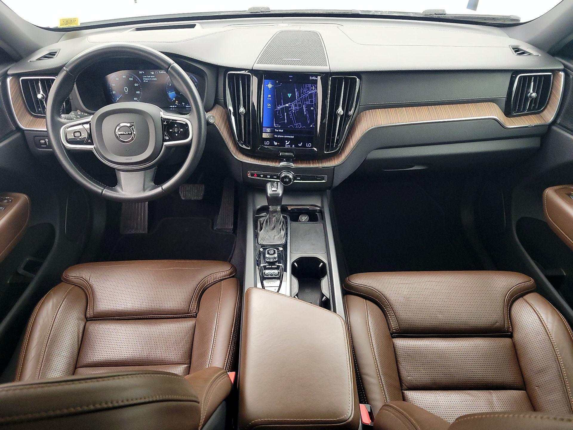 Thumbnail: 2021 Volvo XC60 - 9