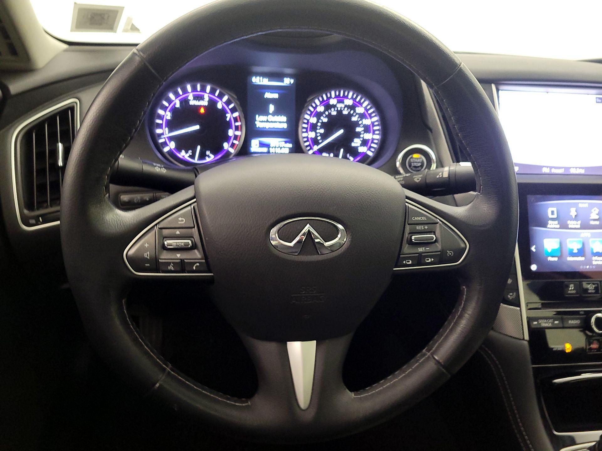 Thumbnail: 2017 INFINITI Q50 - 10