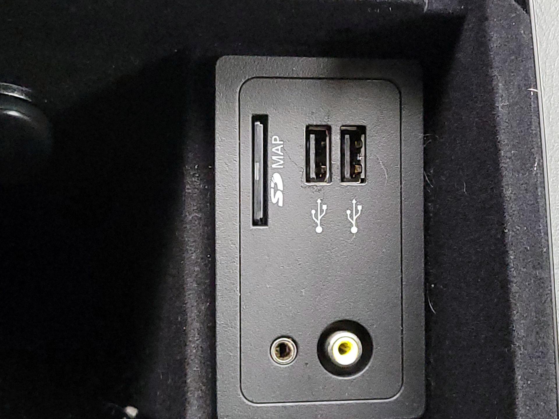 Thumbnail: 2017 INFINITI Q50 - 19