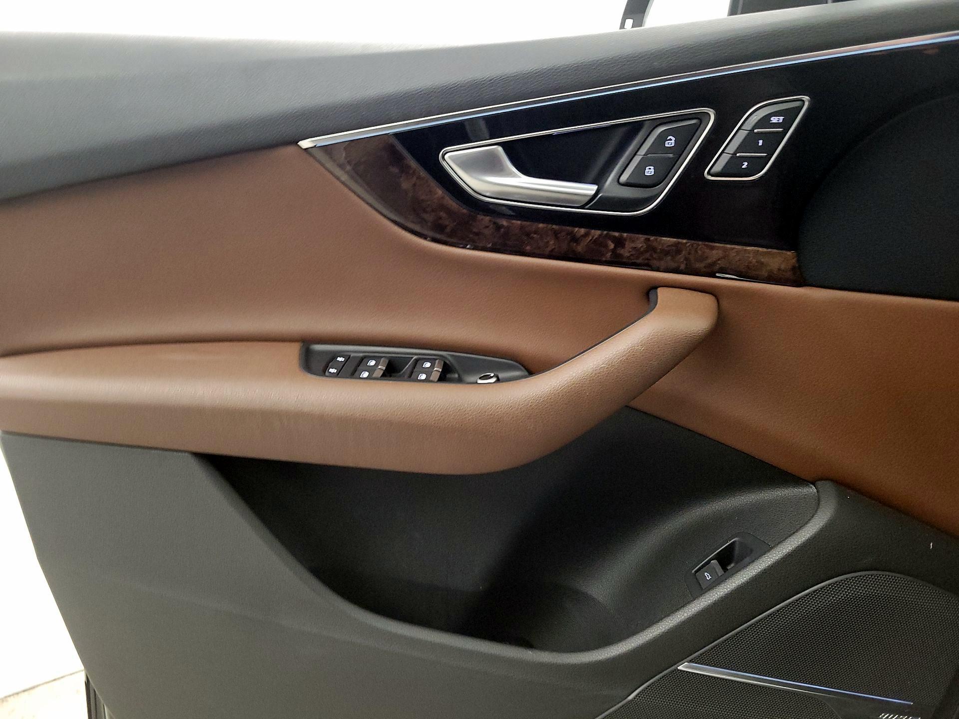 Thumbnail: 2017 Audi Q7 - 12