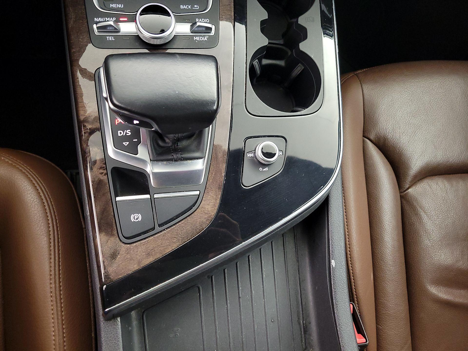 Thumbnail: 2017 Audi Q7 - 18