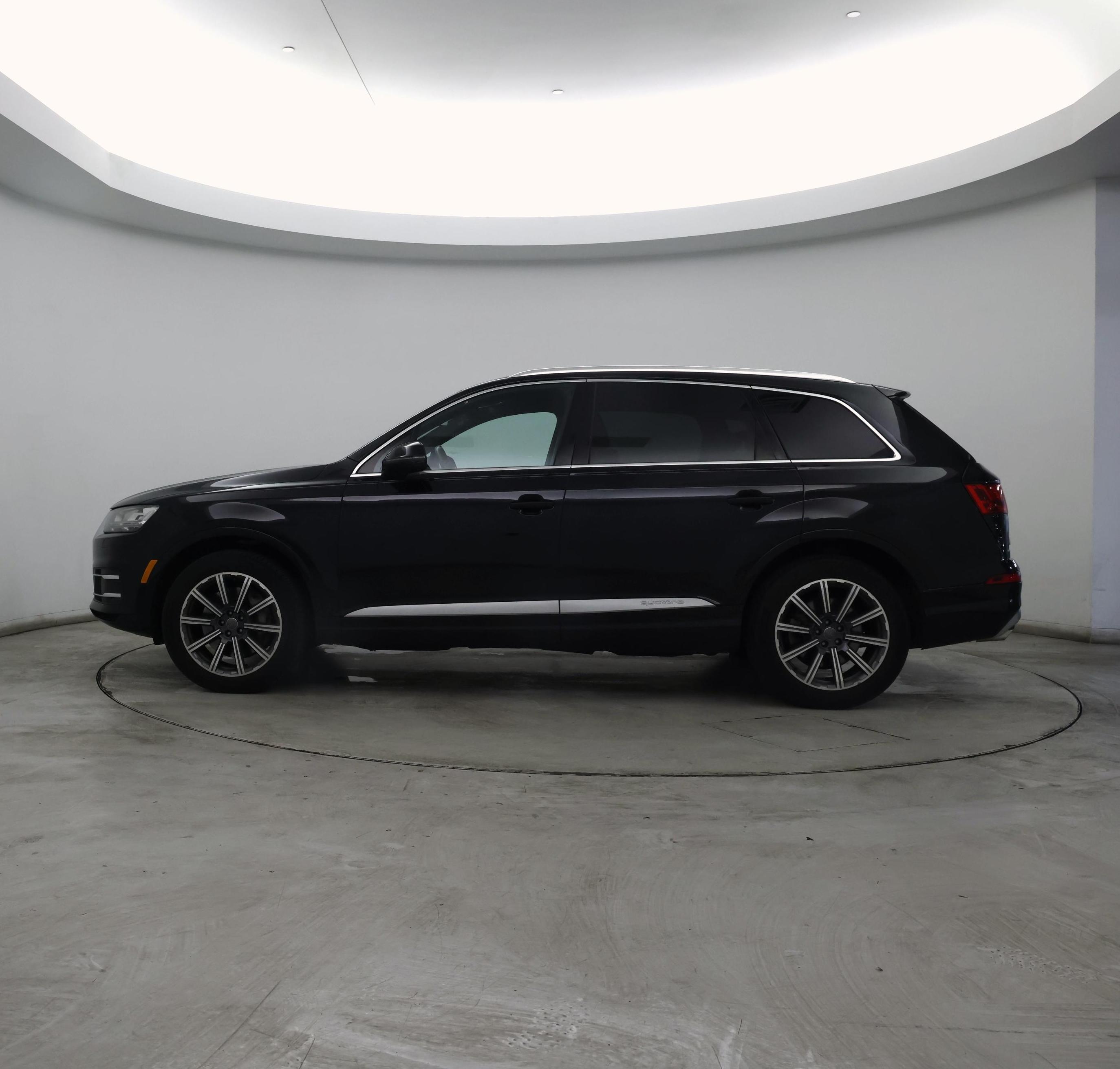 Thumbnail: 2017 Audi Q7 - 3