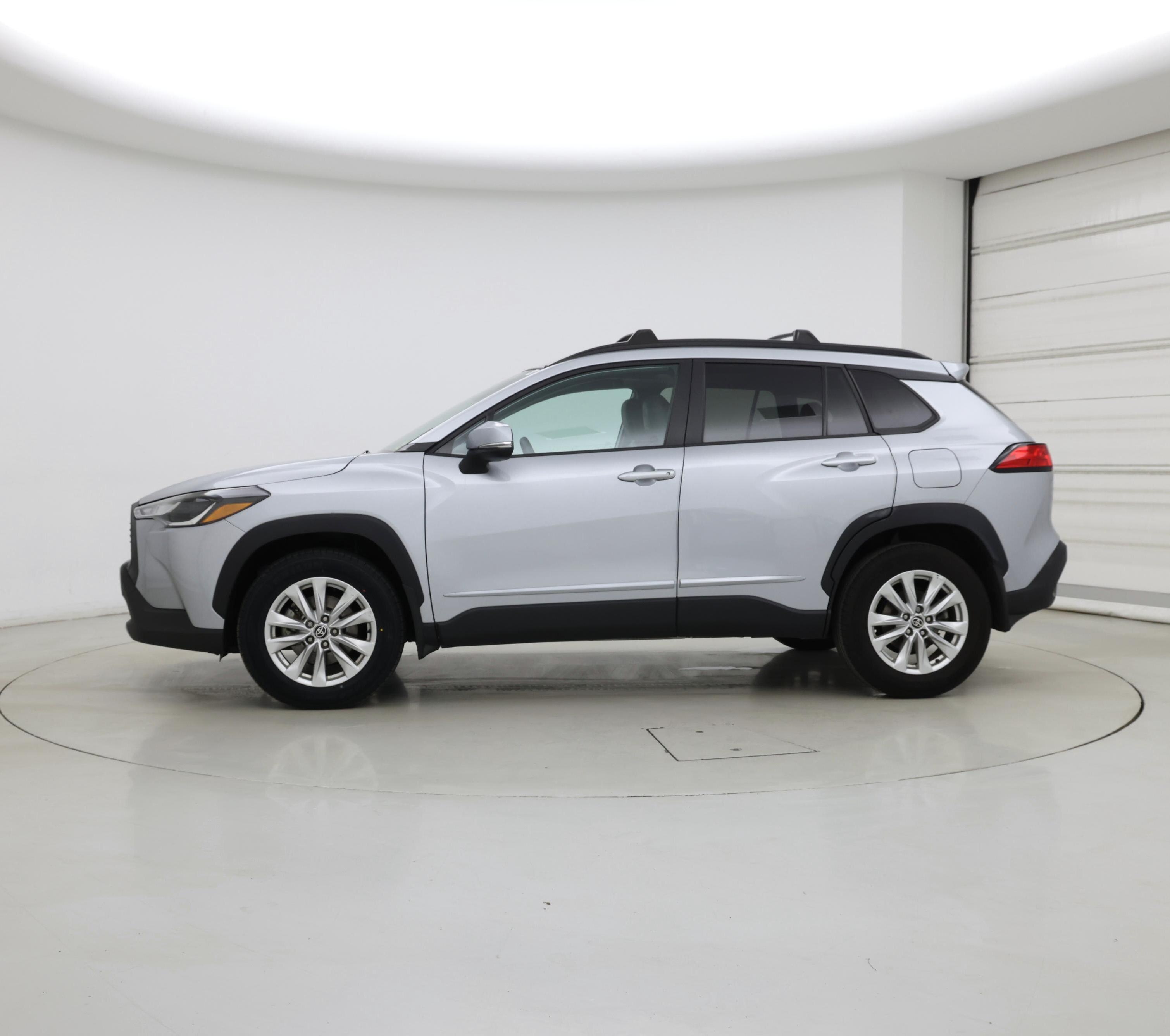 Thumbnail: 2022 Toyota Corolla Cross - 3