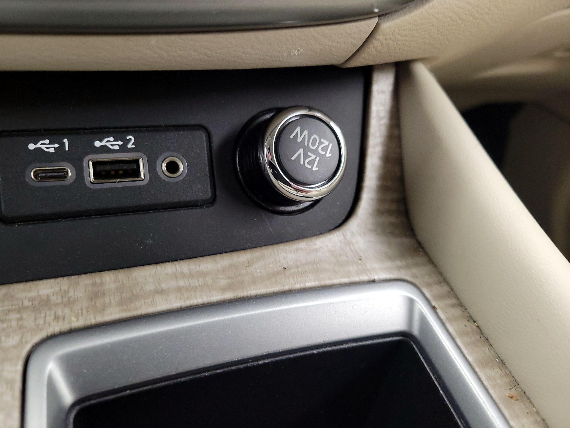 Thumbnail: 2019 Nissan Murano - 19