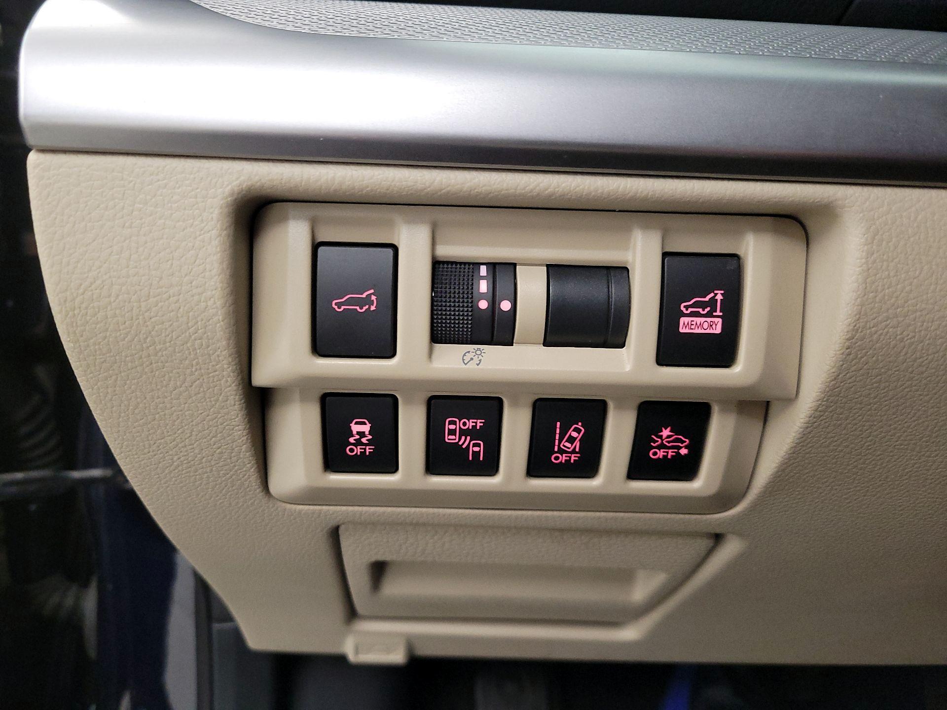 Thumbnail: 2018 Subaru Outback - 13