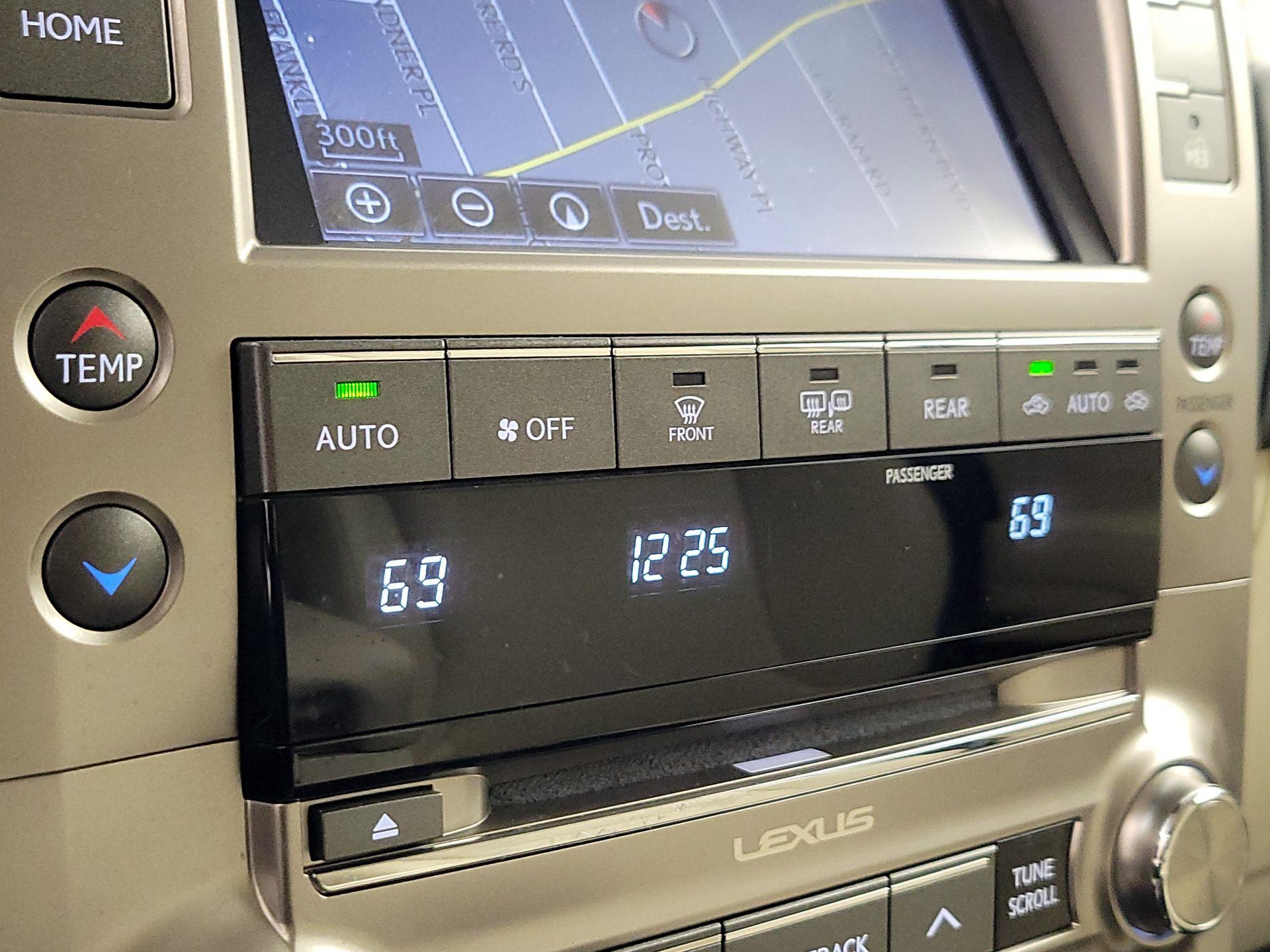 Thumbnail: 2020 Lexus GX - 17