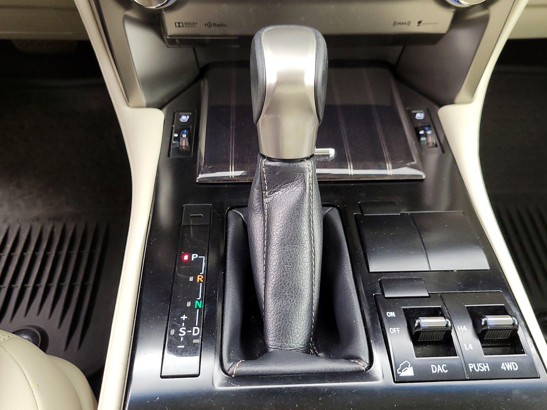 Thumbnail: 2020 Lexus GX - 18