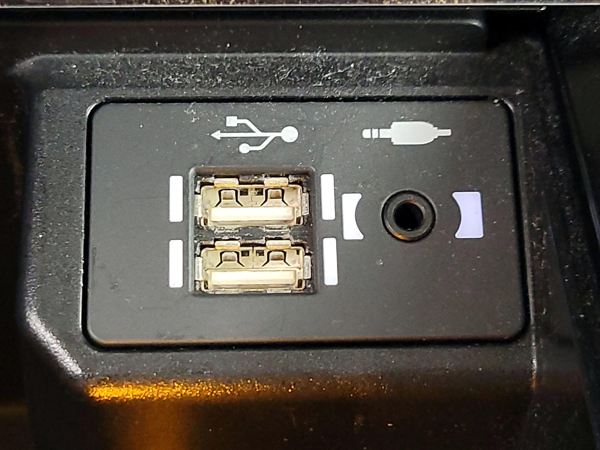 Thumbnail: 2020 Lexus GX - 19