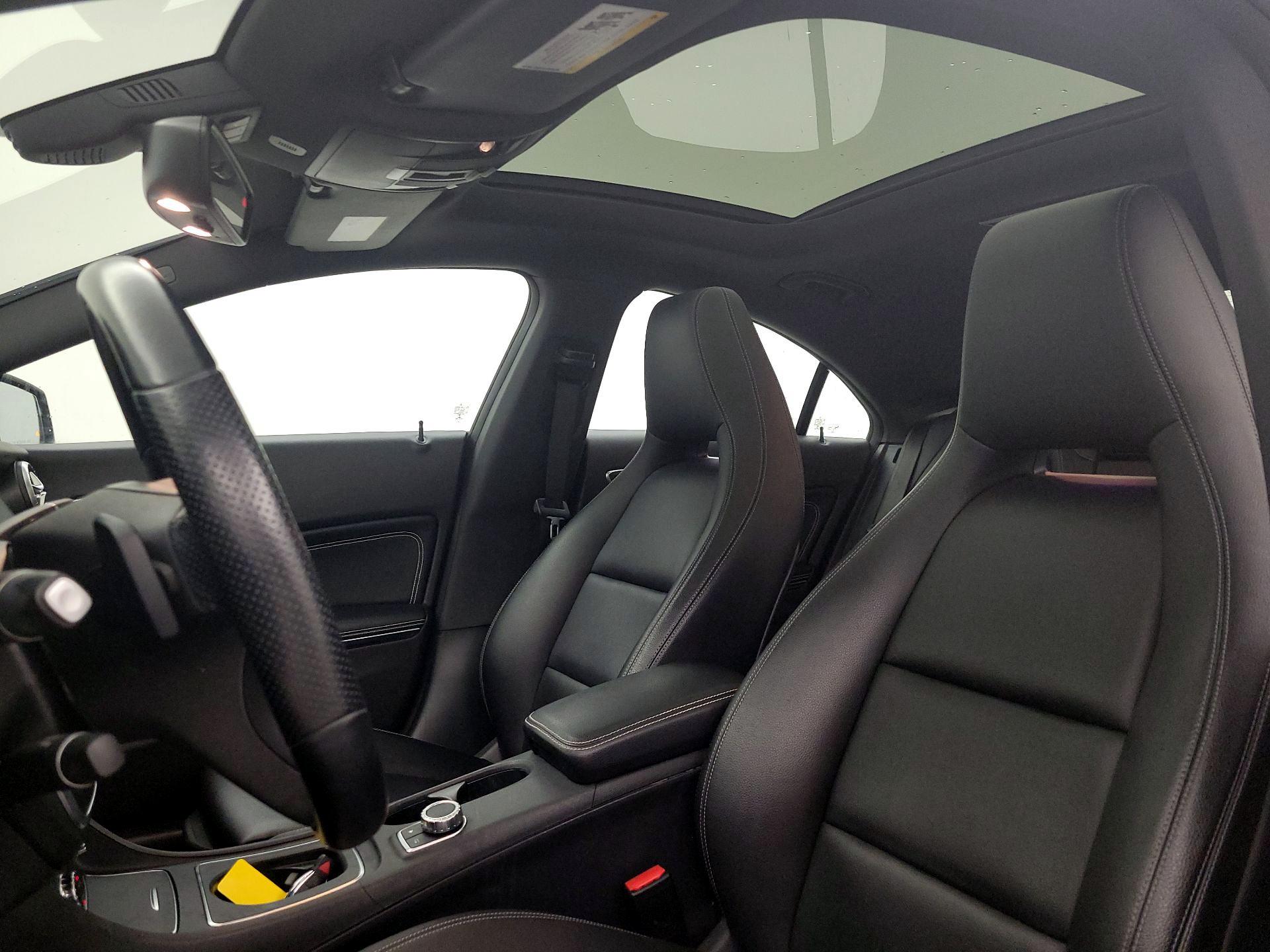 Thumbnail: 2019 Mercedes-Benz CLA - 20