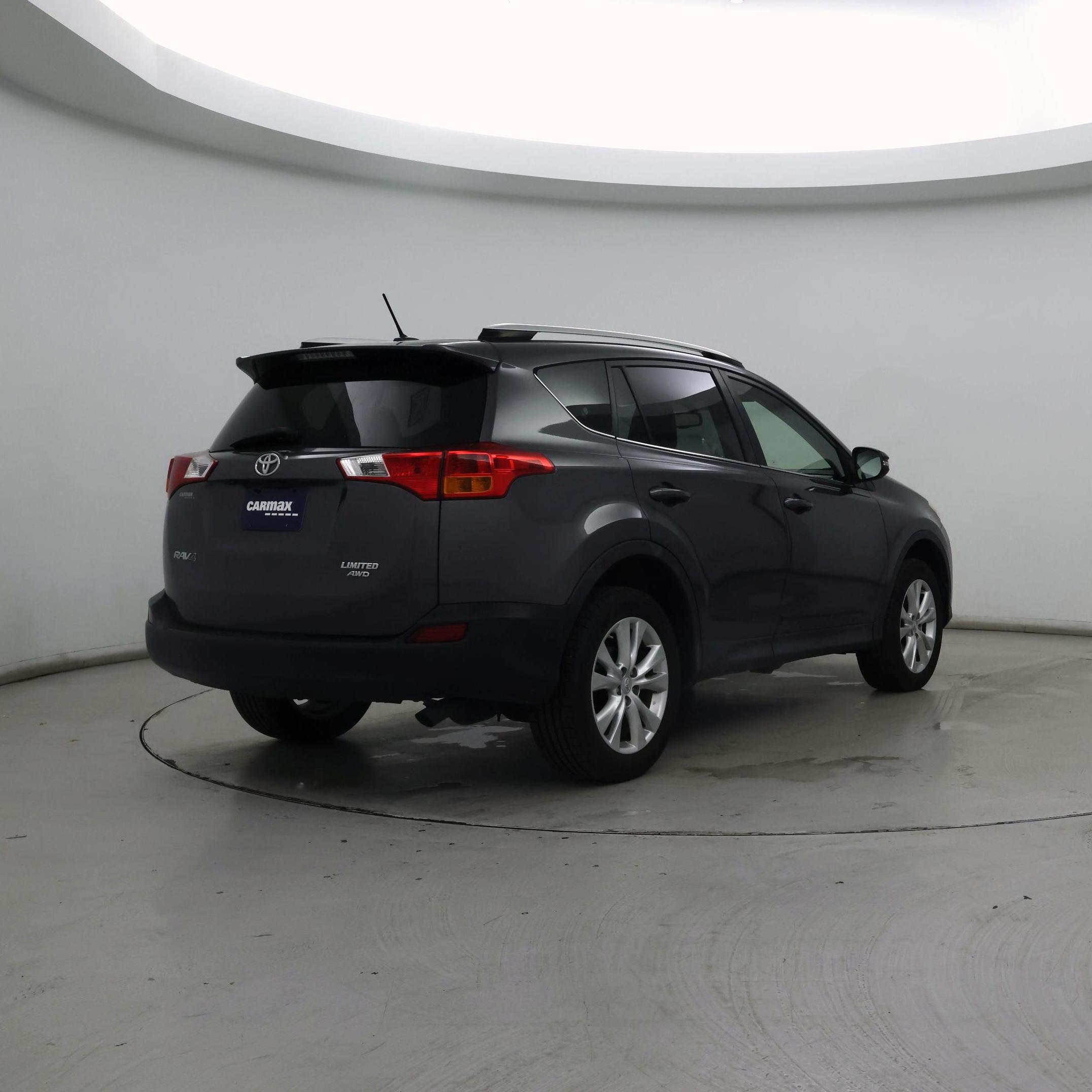 Thumbnail: 2014 Toyota RAV4 - 8