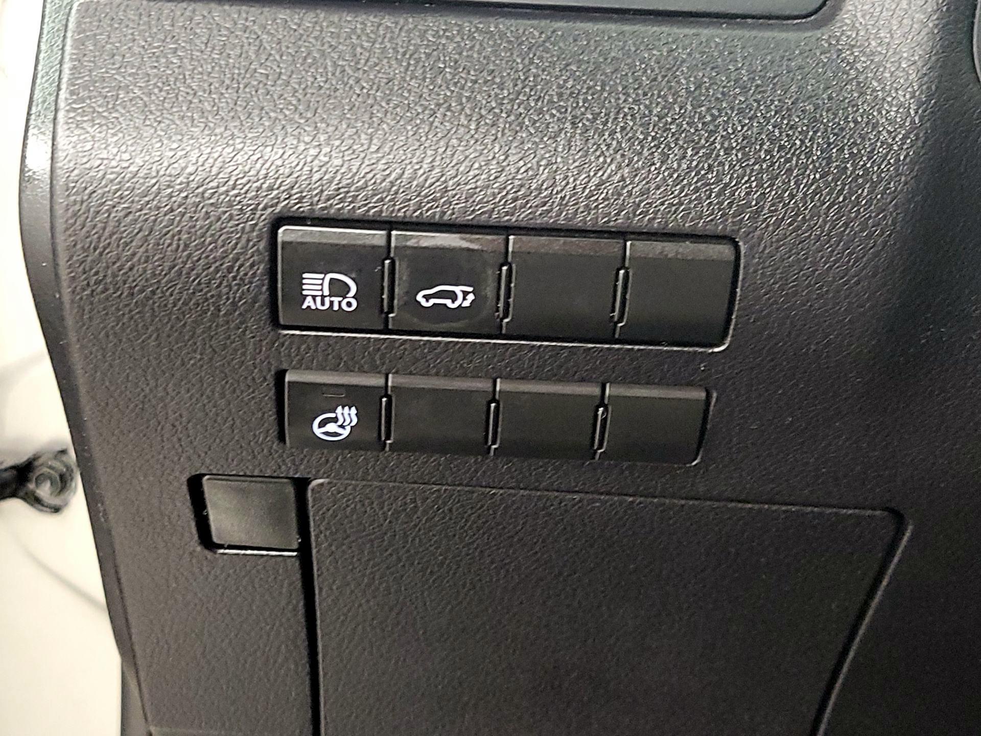 Thumbnail: 2019 Lexus RX - 13