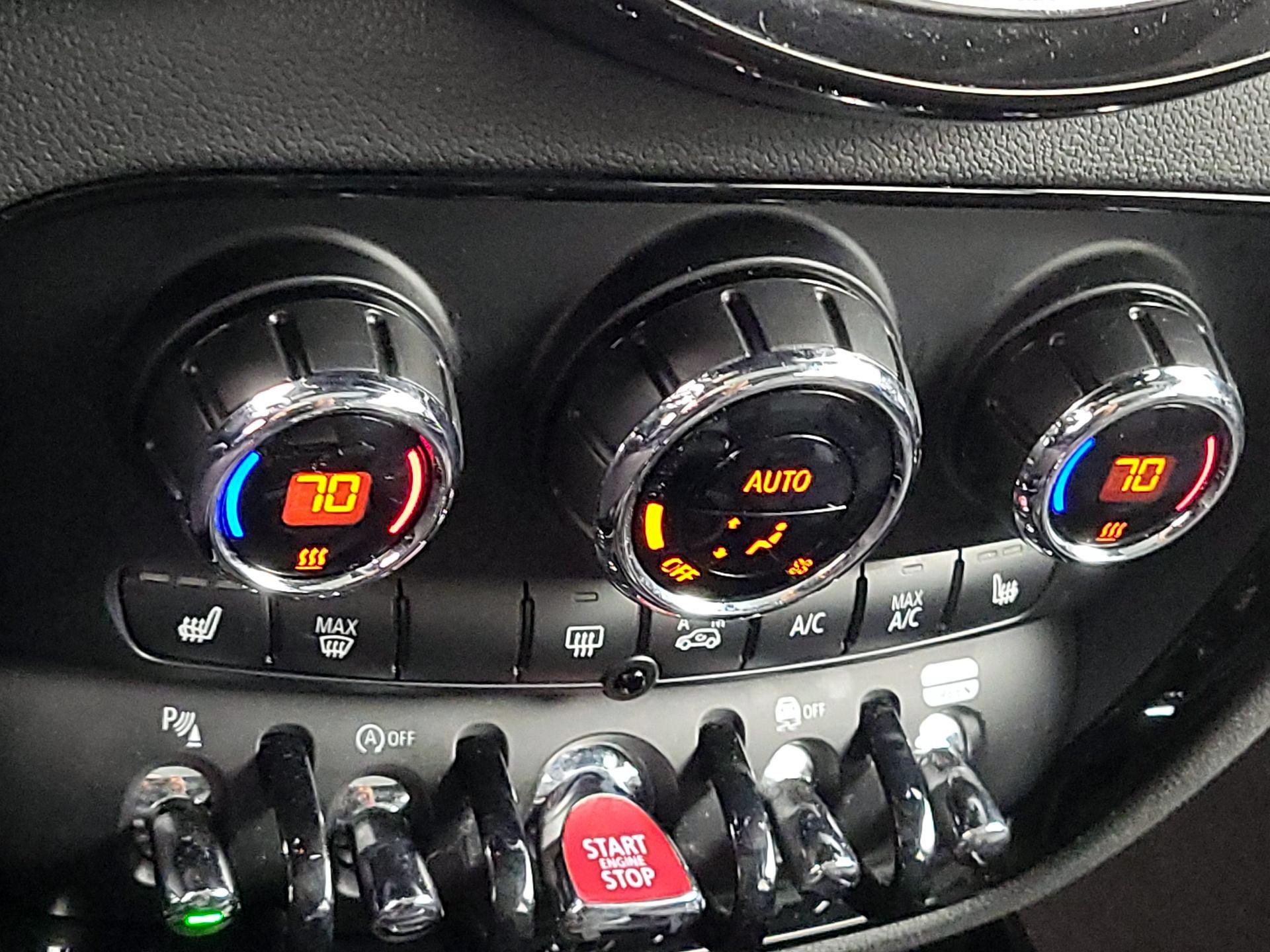 Thumbnail: 2022 MINI Cooper Clubman - 17