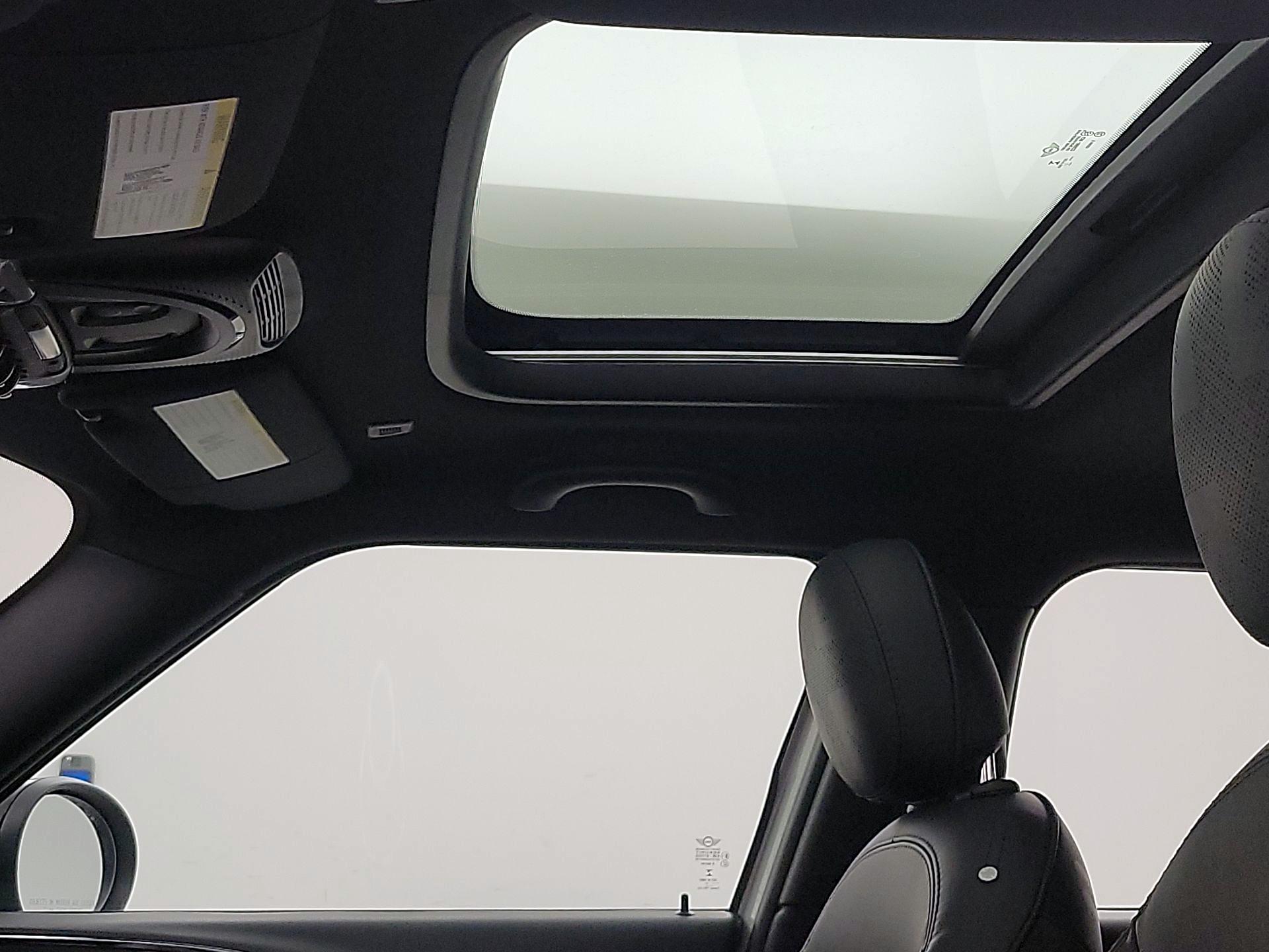 Thumbnail: 2022 MINI Cooper Clubman - 20