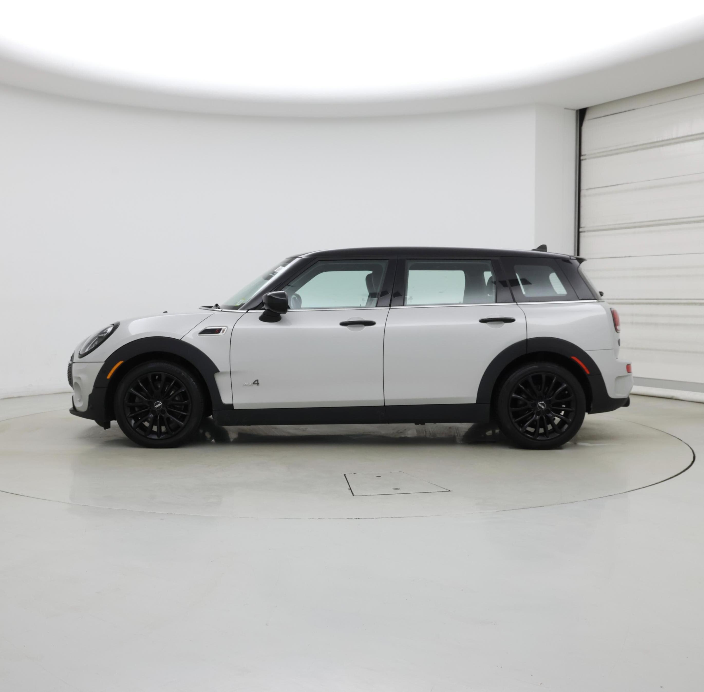 Thumbnail: 2022 MINI Cooper Clubman - 3