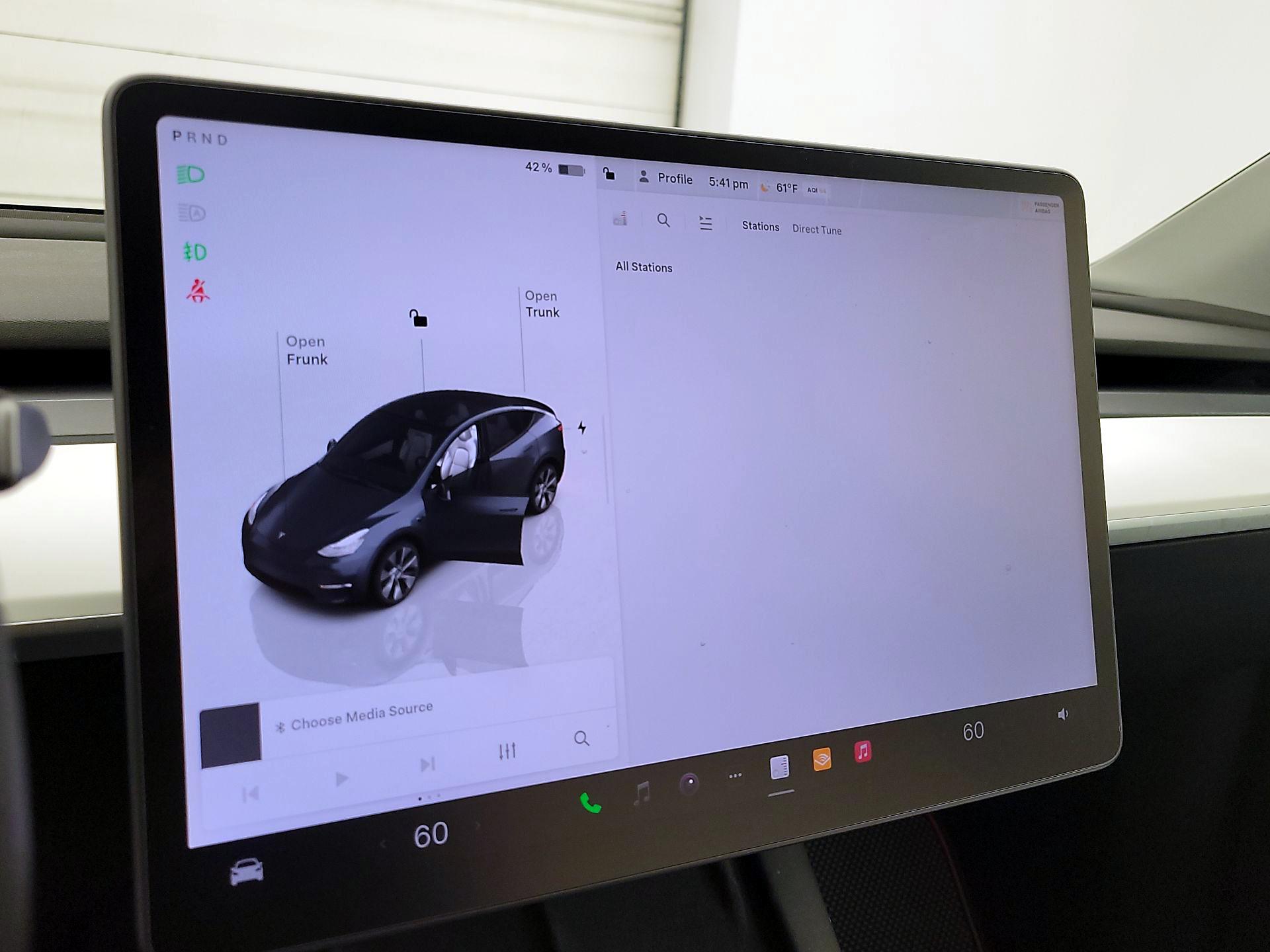 Thumbnail: 2022 Tesla Model Y - 15