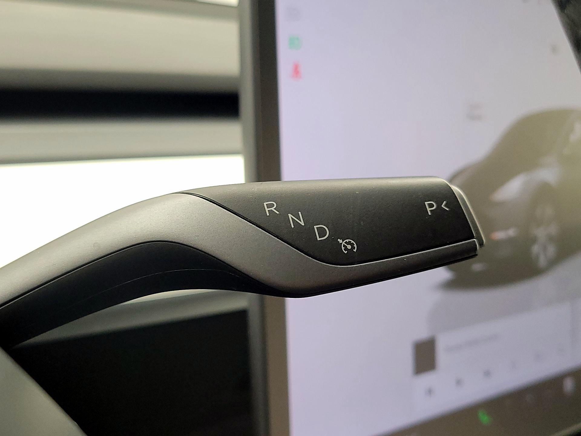 Thumbnail: 2022 Tesla Model Y - 17