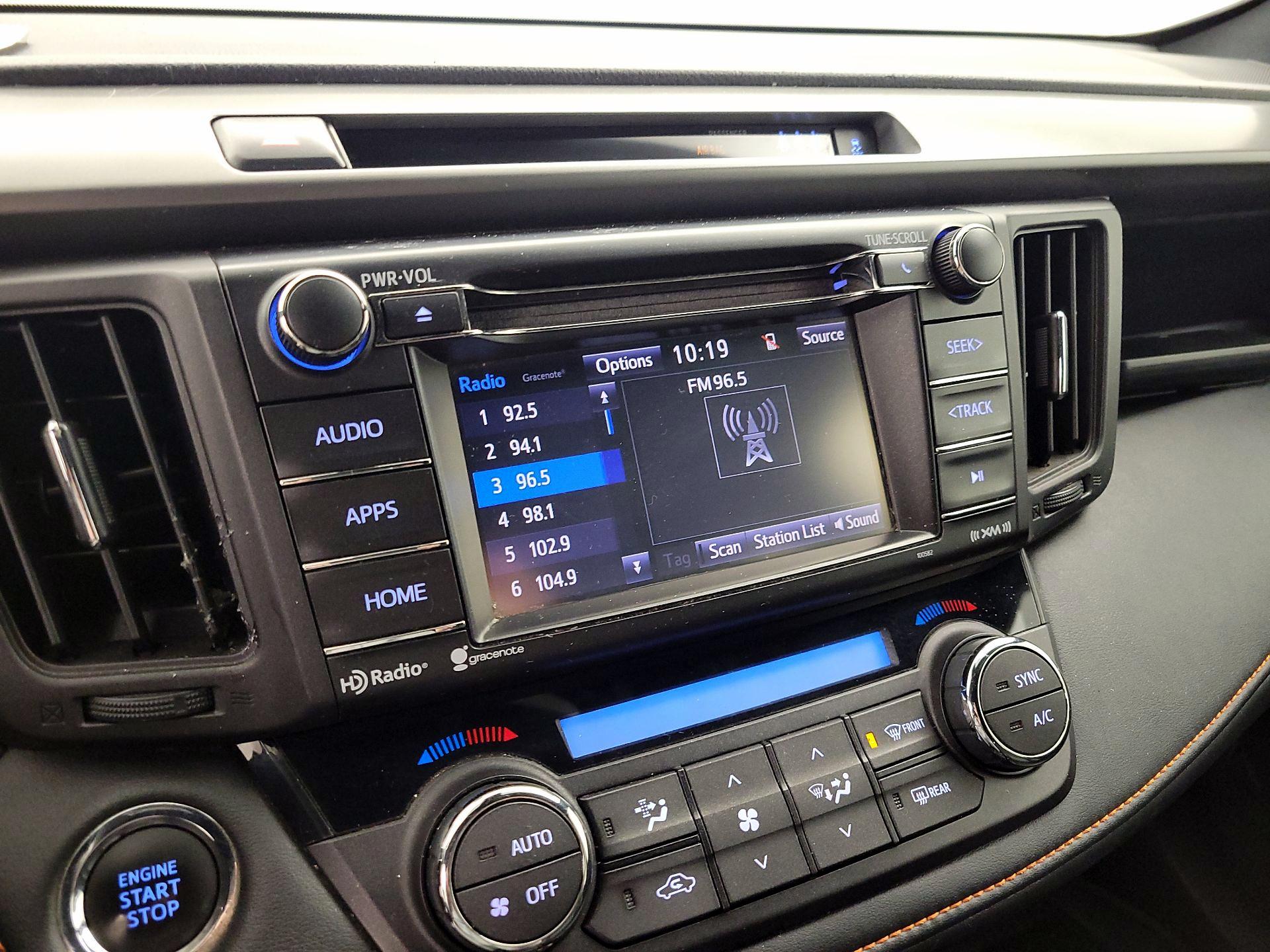 Thumbnail: 2017 Toyota RAV4 - 15