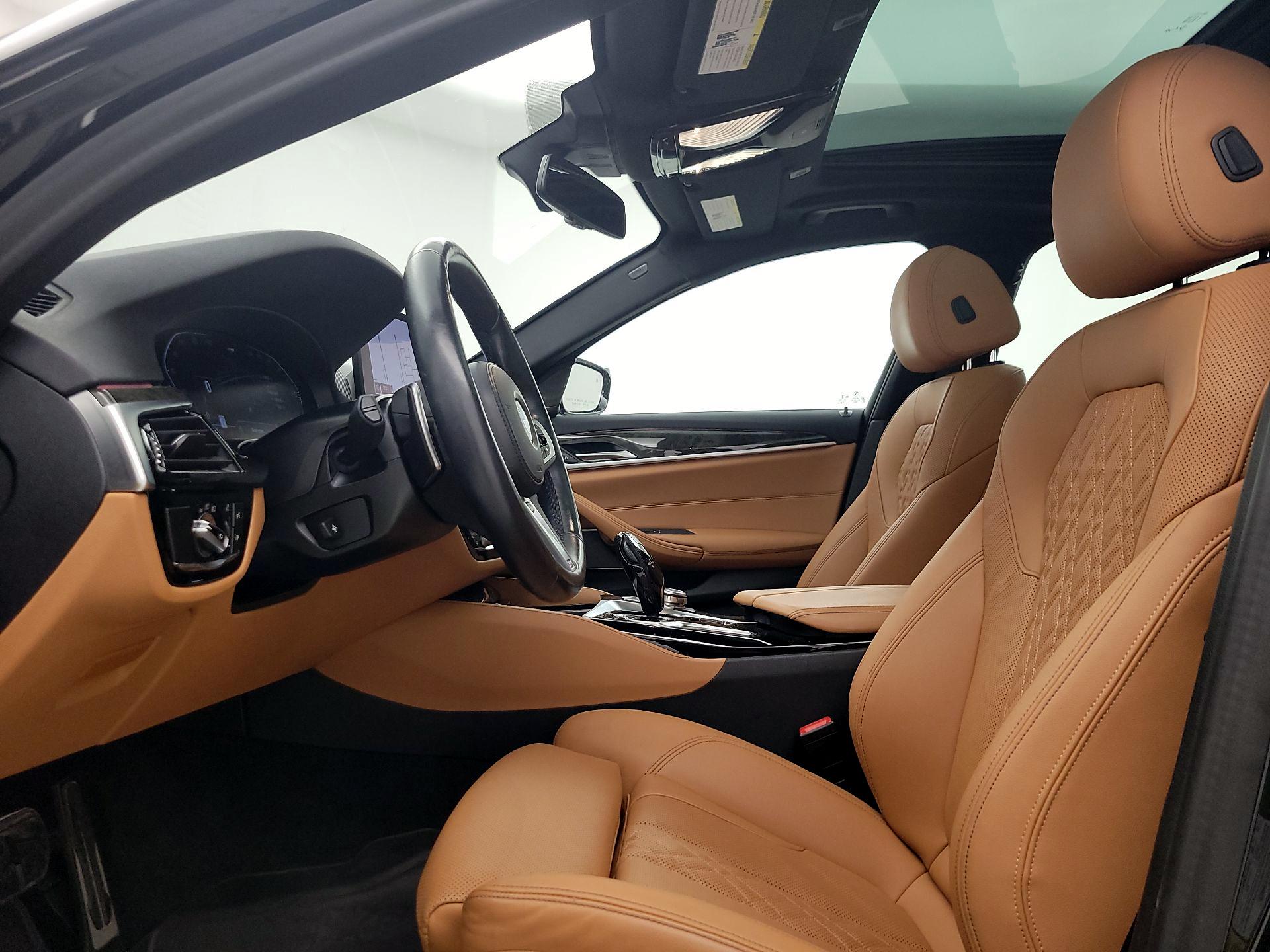 Thumbnail: 2023 BMW 5 Series - 11