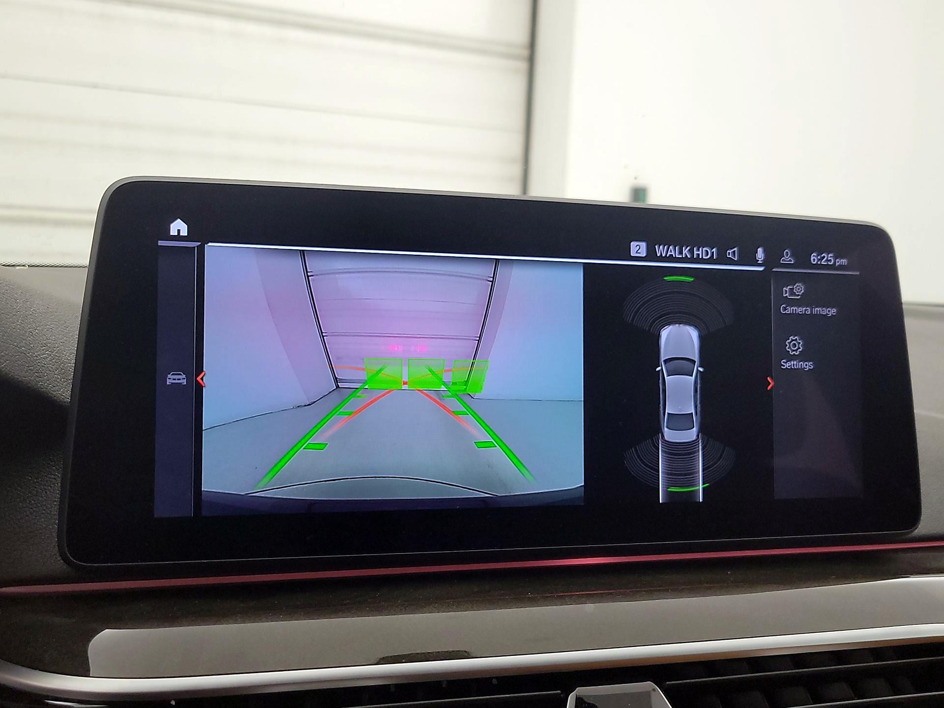 Thumbnail: 2023 BMW 5 Series - 15