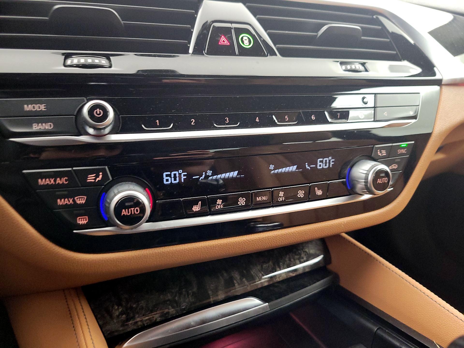 Thumbnail: 2023 BMW 5 Series - 17