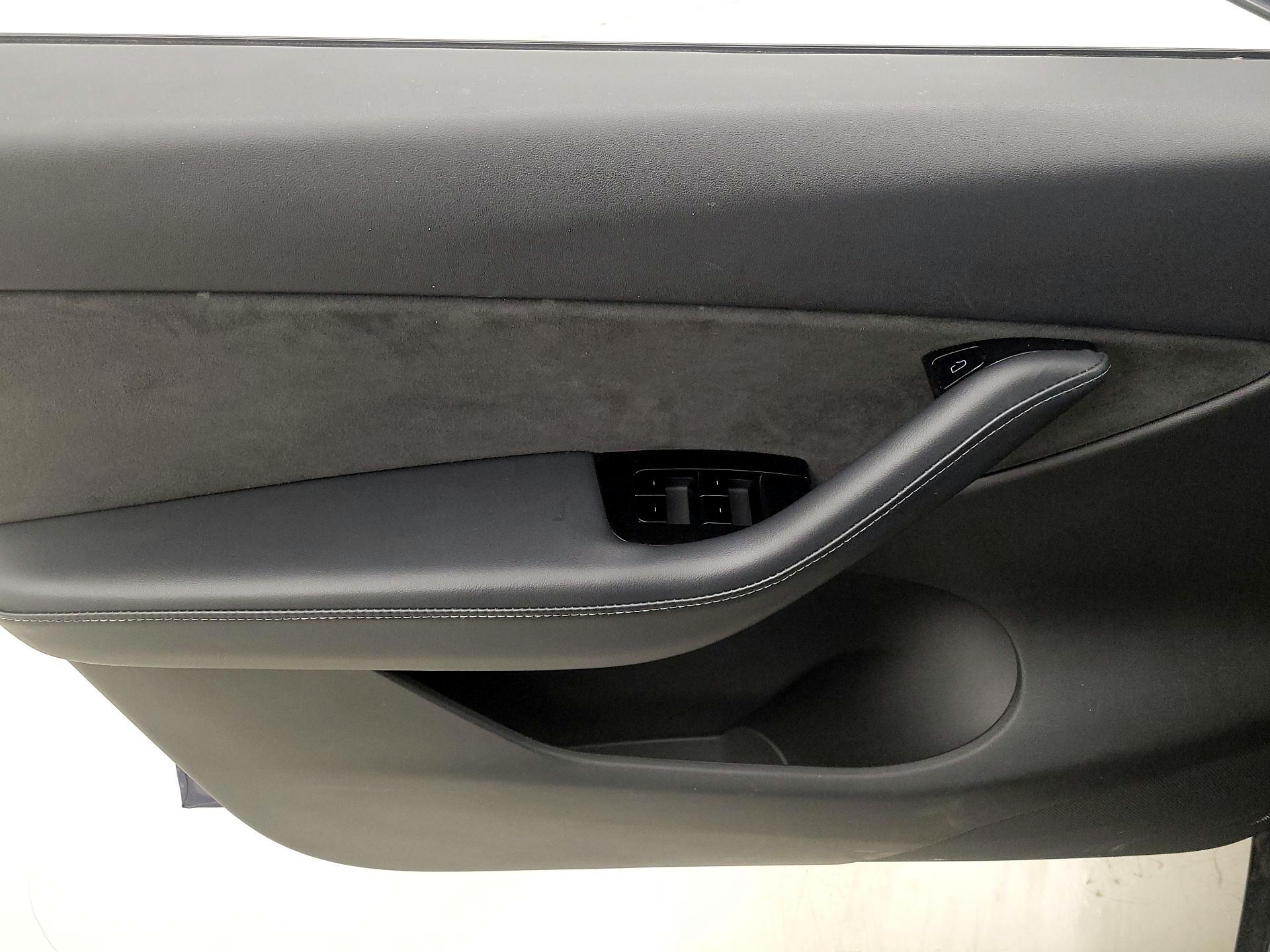 Thumbnail: 2021 Tesla Model Y - 12