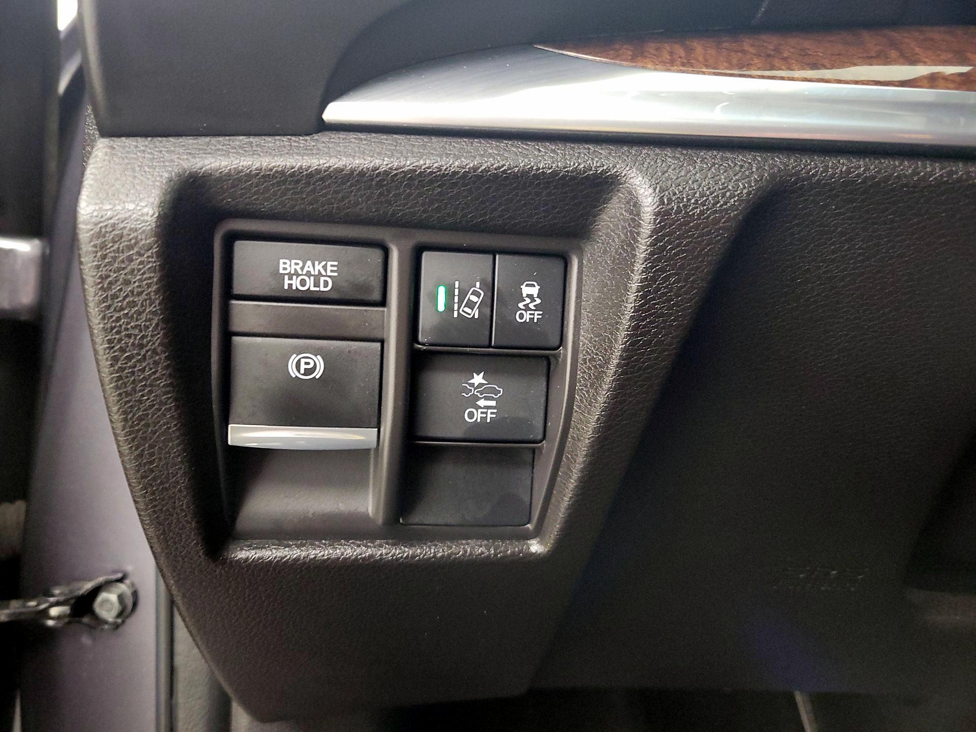 Thumbnail: 2018 Acura MDX - 13