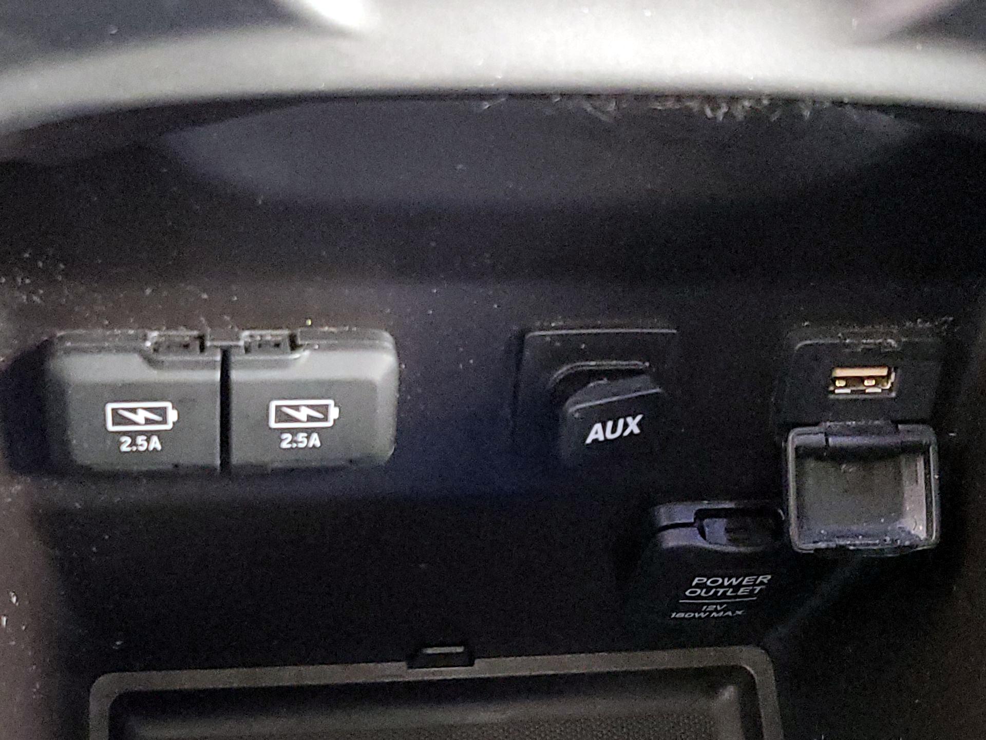 Thumbnail: 2018 Acura MDX - 18