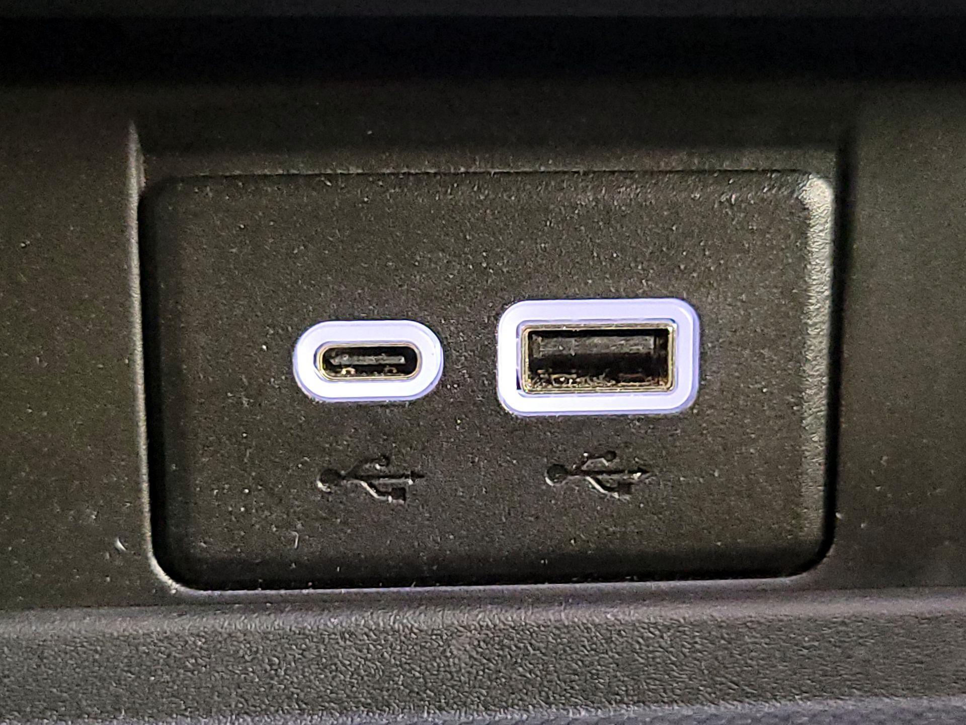 Thumbnail: 2024 Chevrolet Suburban - 18