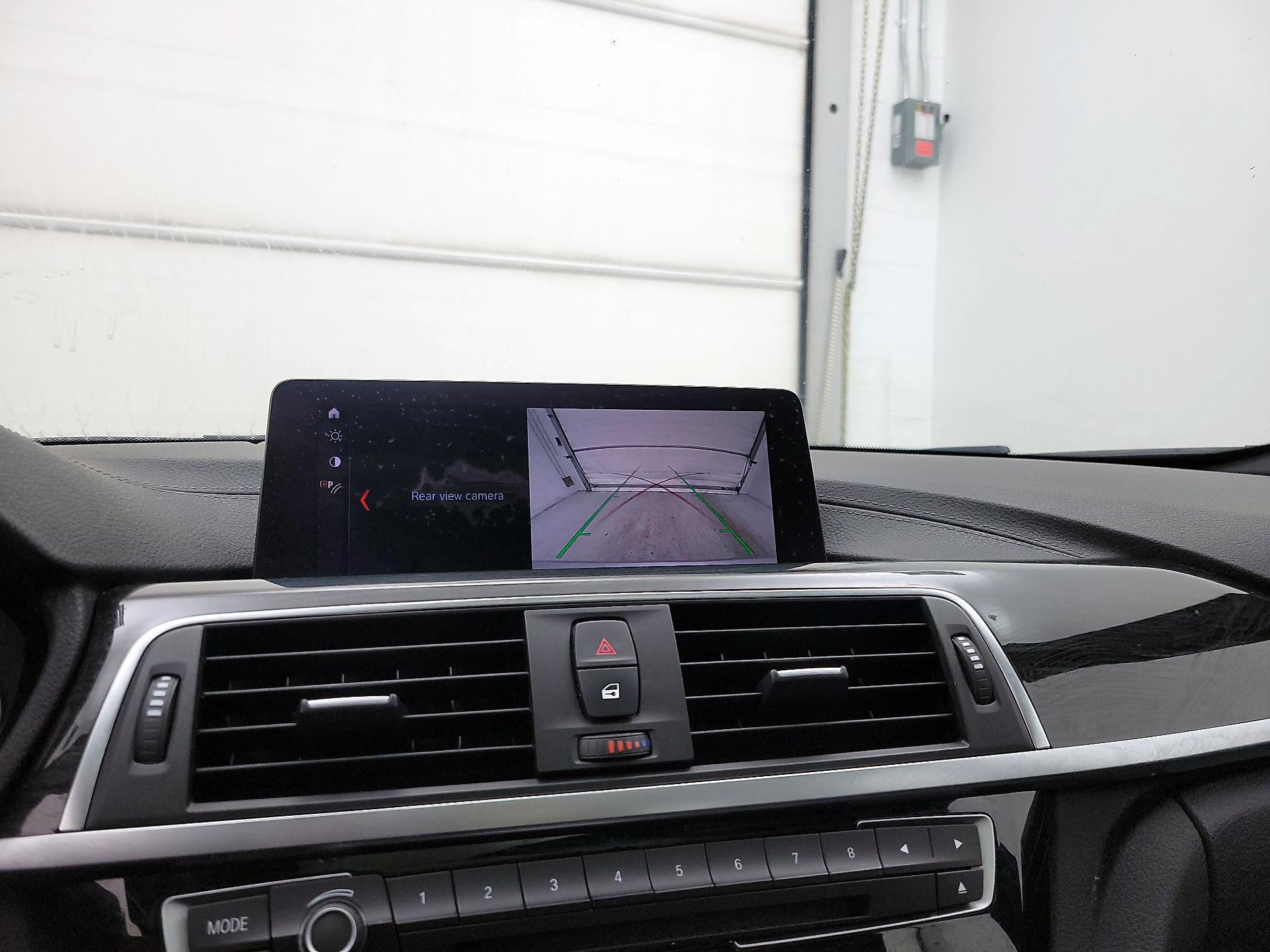 Thumbnail: 2018 BMW 3 Series - 14