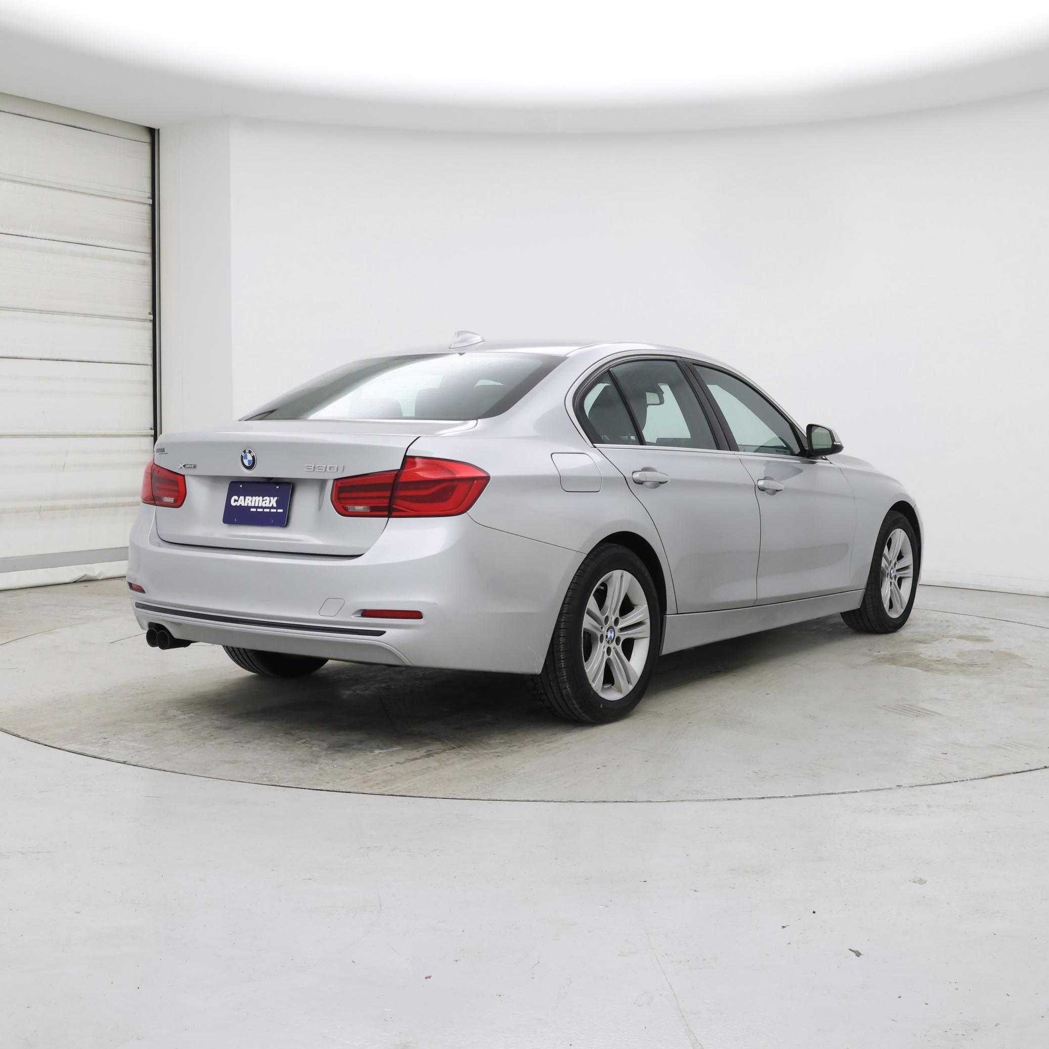 Thumbnail: 2018 BMW 3 Series - 8