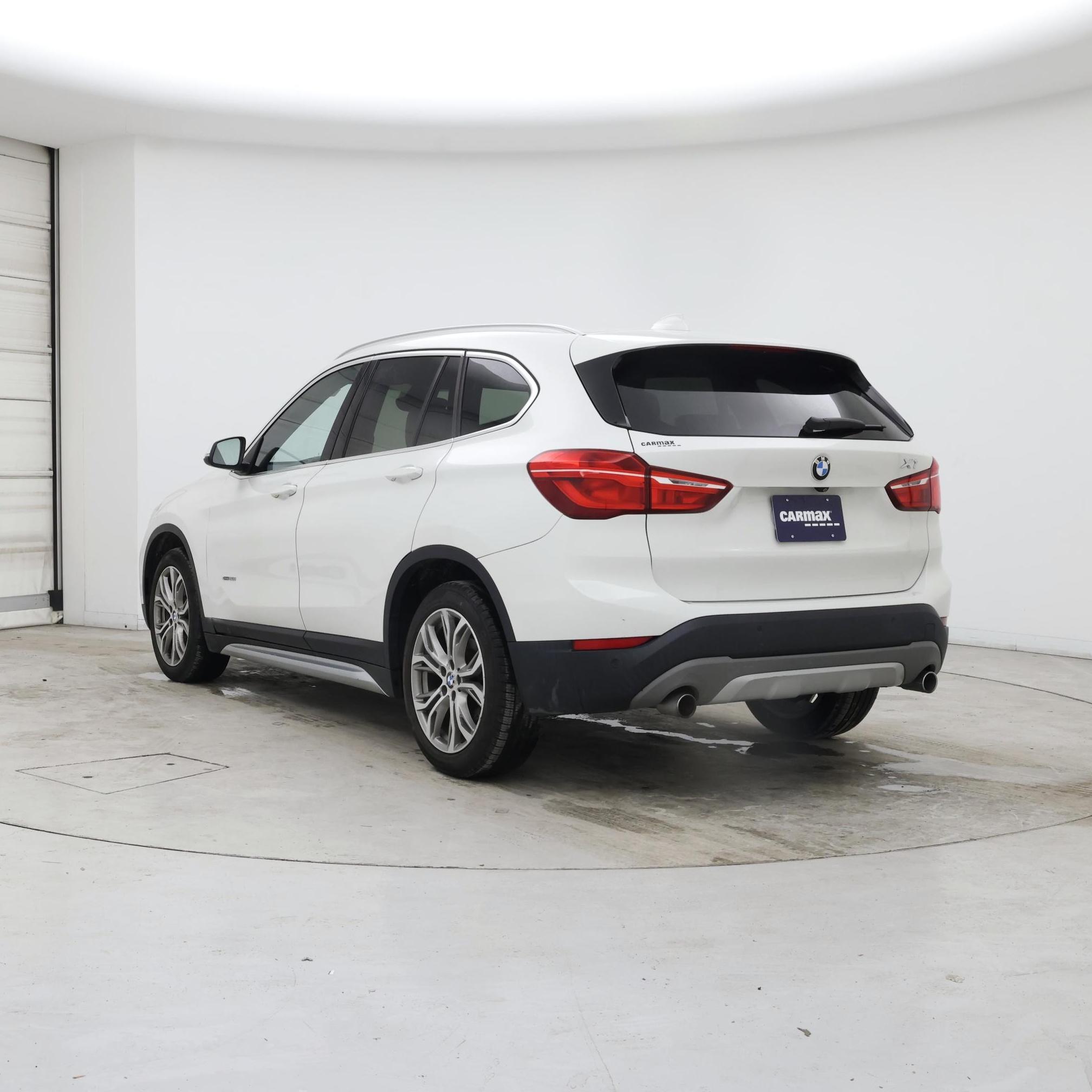 Thumbnail: 2017 BMW X1 - 2