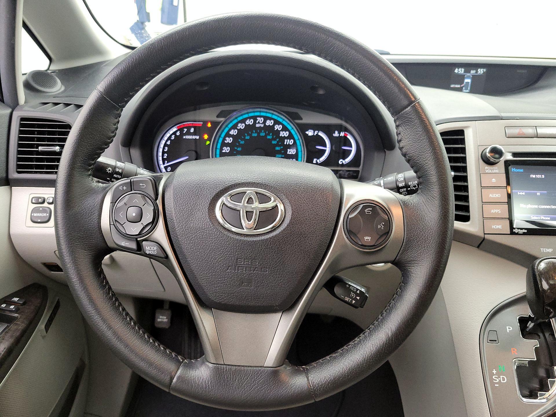 Thumbnail: 2015 Toyota Venza - 10