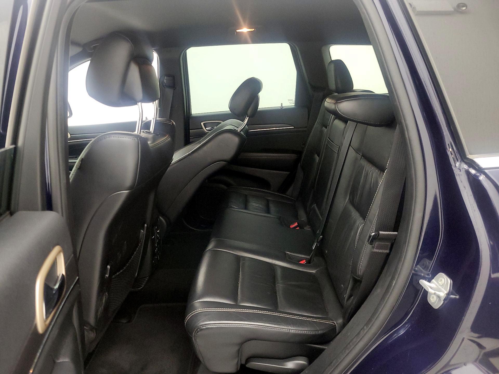 Thumbnail: 2015 Jeep Grand Cherokee - 20