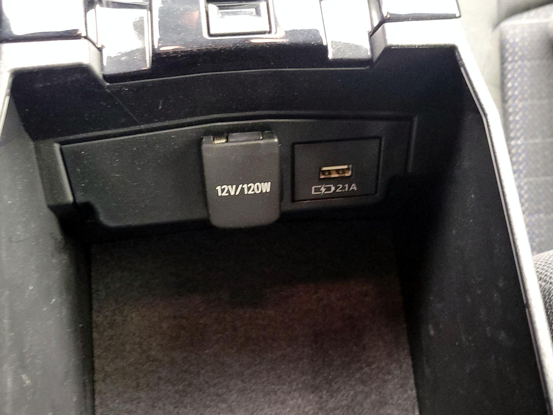 Thumbnail: 2021 Toyota Corolla - 18