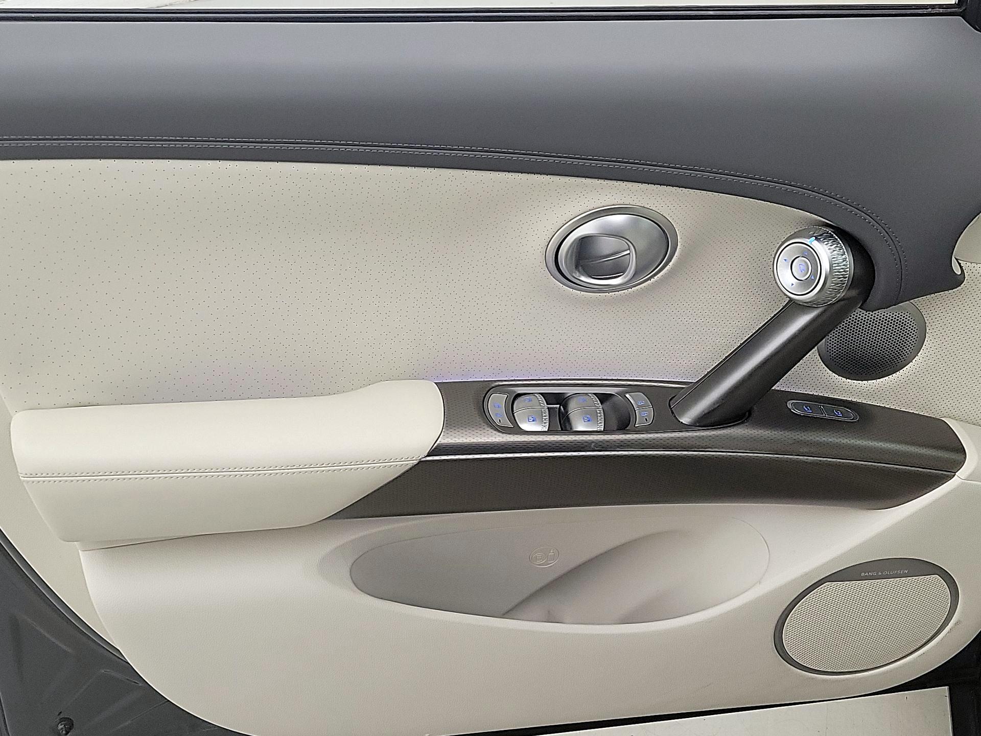 Thumbnail: 2023 Genesis GV60 - 12