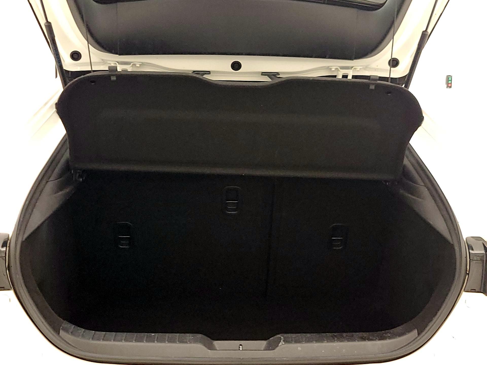 Thumbnail: 2023 Mazda Mazda3 - 20