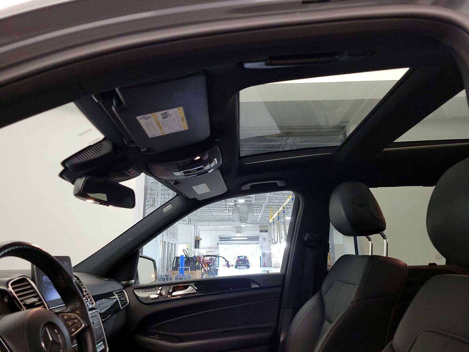 Thumbnail: 2019 Mercedes-Benz GLS - 19