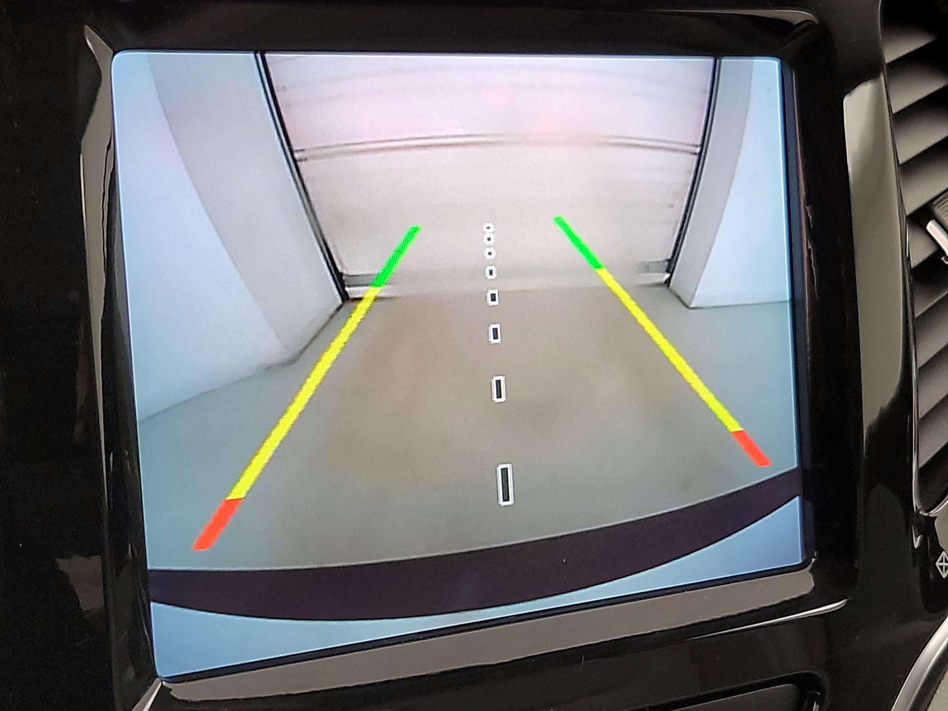 Thumbnail: 2020 Jeep Cherokee - 15