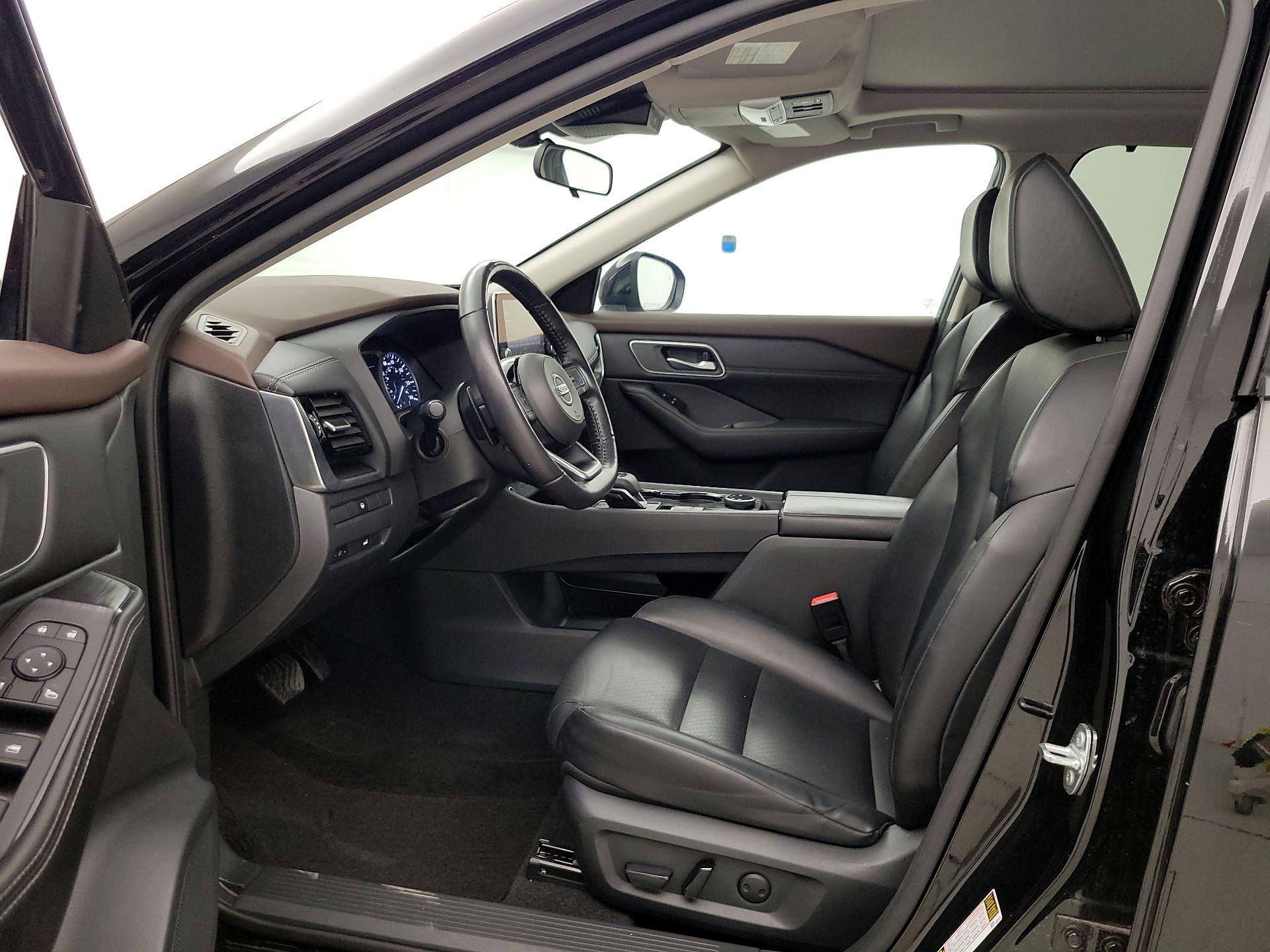 Thumbnail: 2021 Nissan Rogue - 11