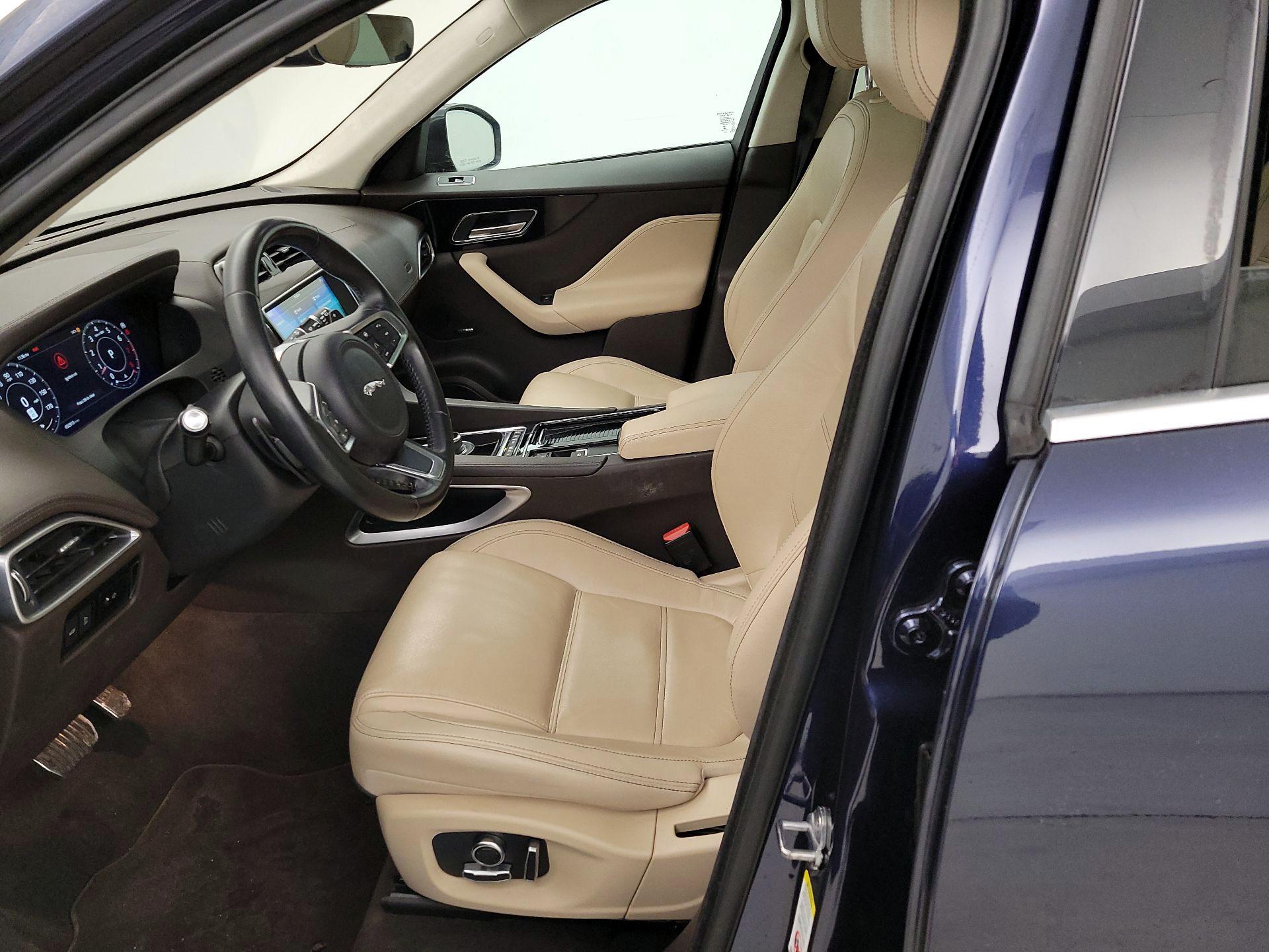 Thumbnail: 2019 Jaguar F-Pace - 11