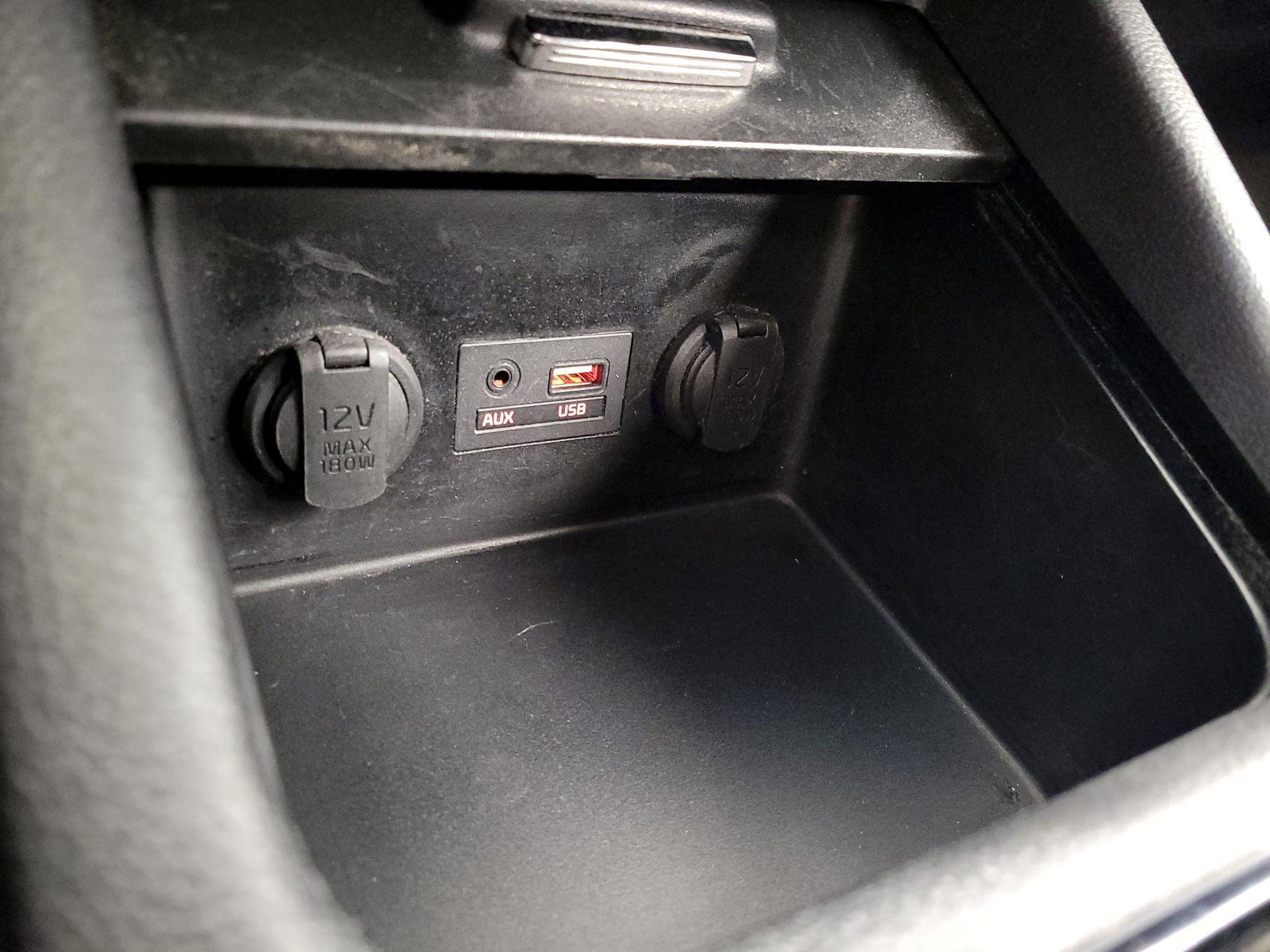 Thumbnail: 2018 Kia Forte - 18