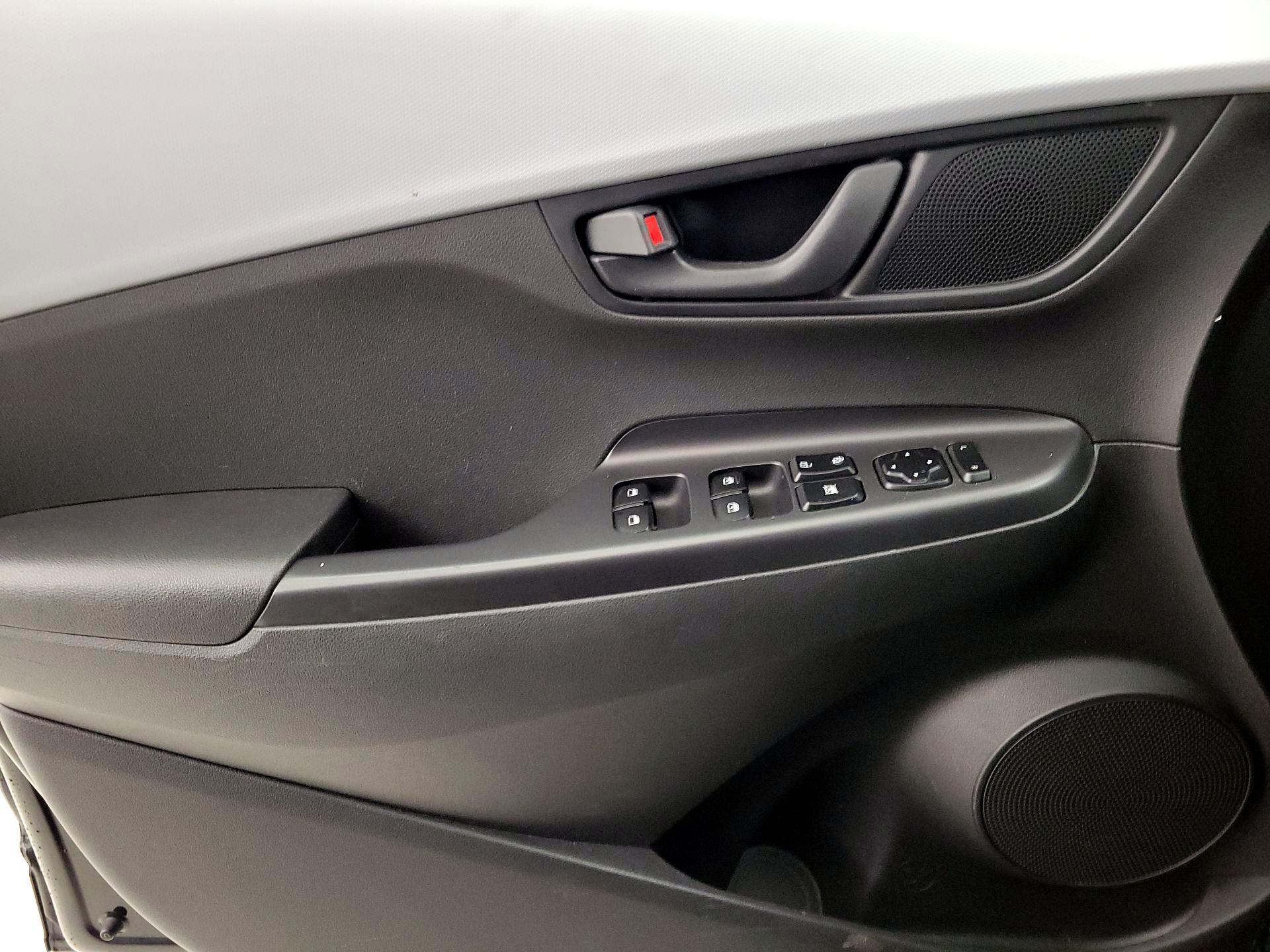 Thumbnail: 2019 Hyundai Kona - 12