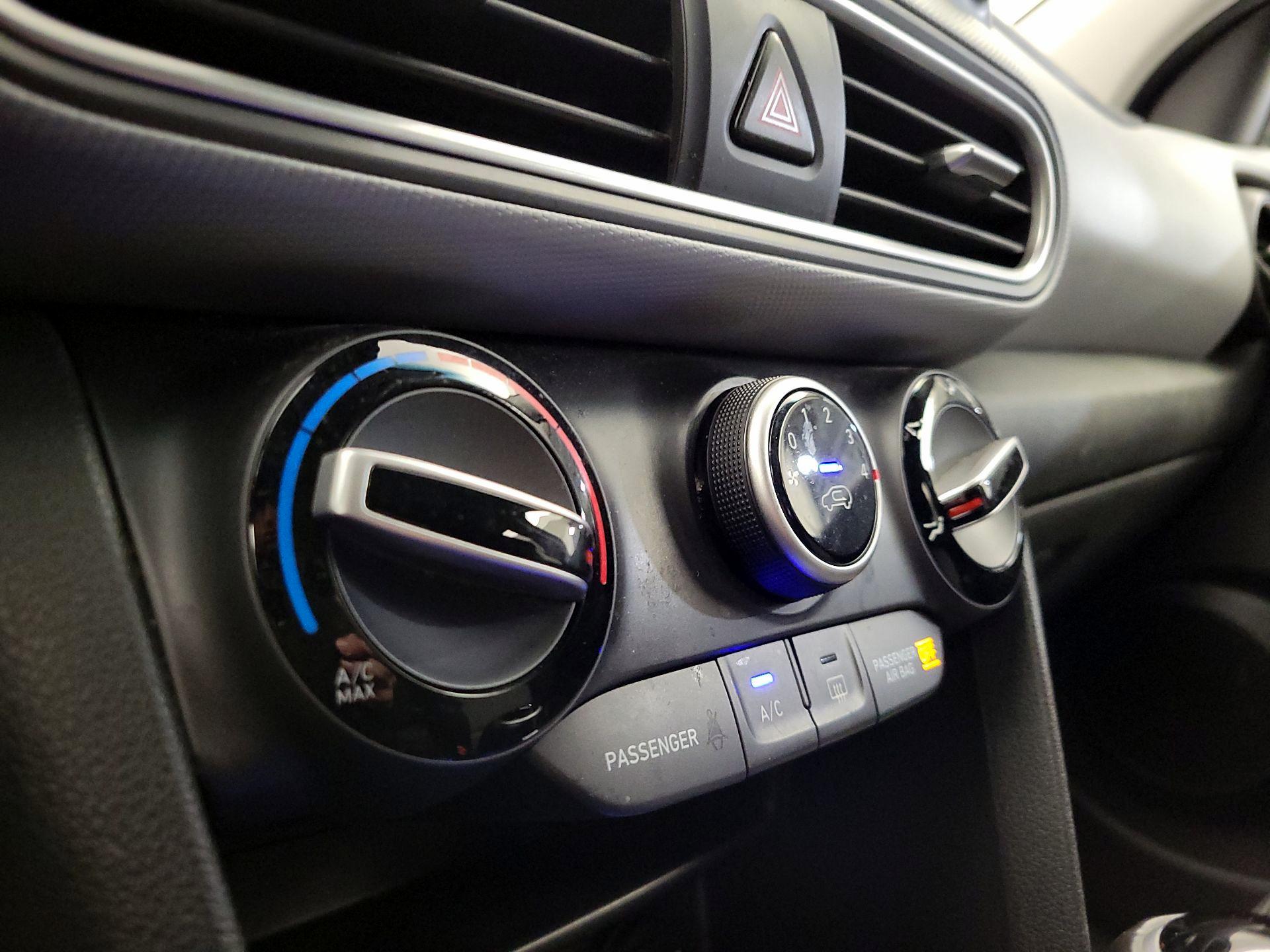 Thumbnail: 2019 Hyundai Kona - 16