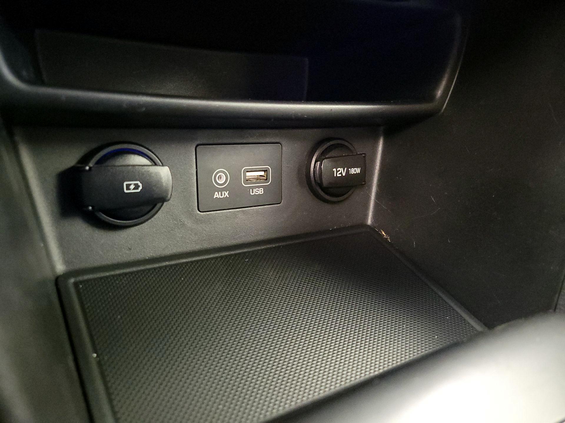 Thumbnail: 2019 Hyundai Kona - 18