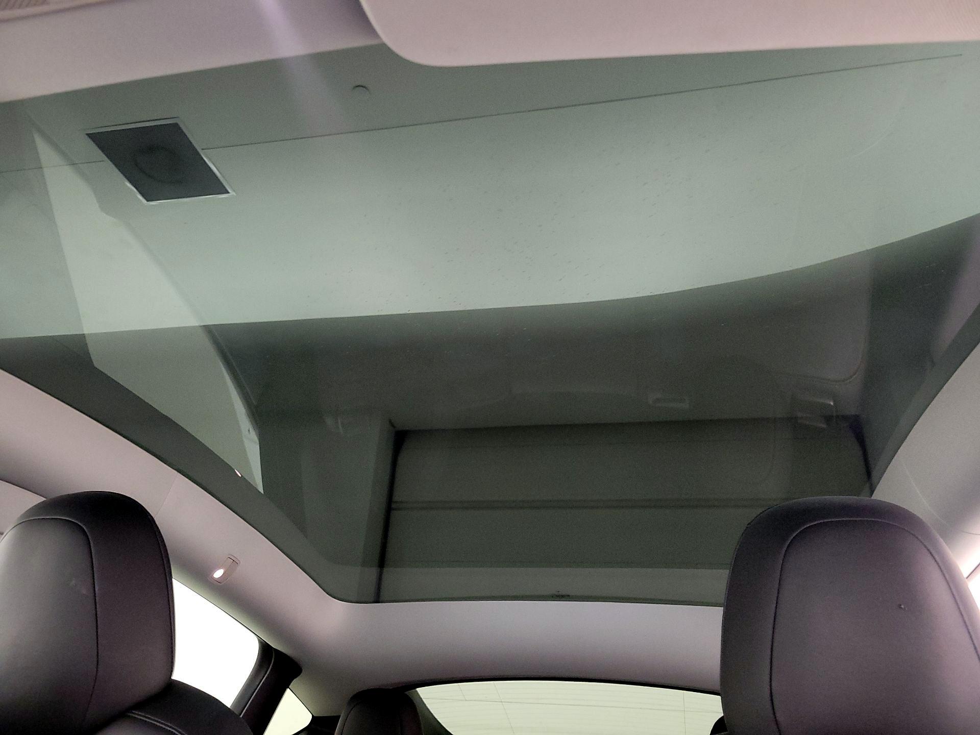 Thumbnail: 2022 Tesla Model Y - 19